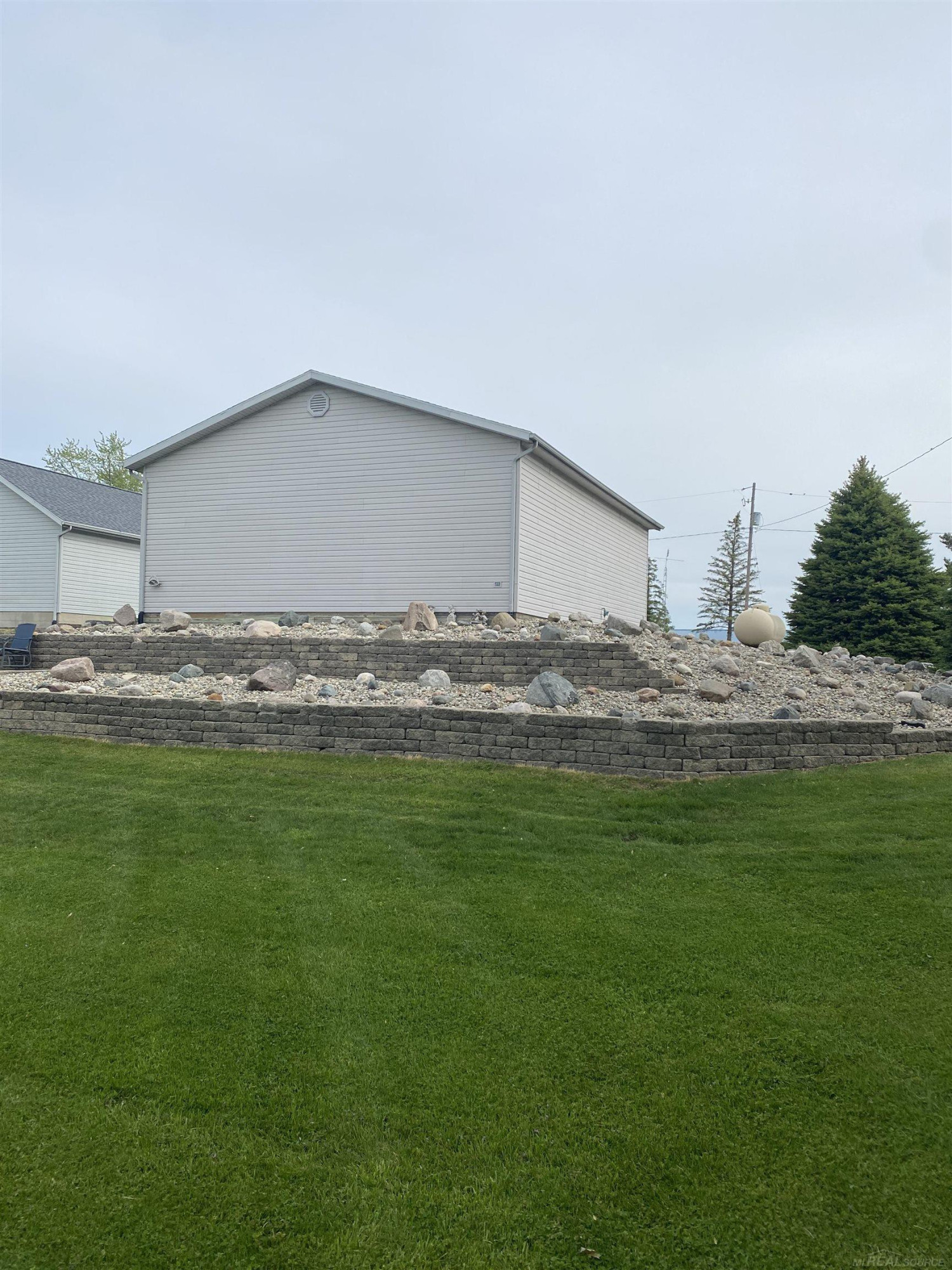 14685 Roberts Court, Camden, MI 49232 — Photo 7
