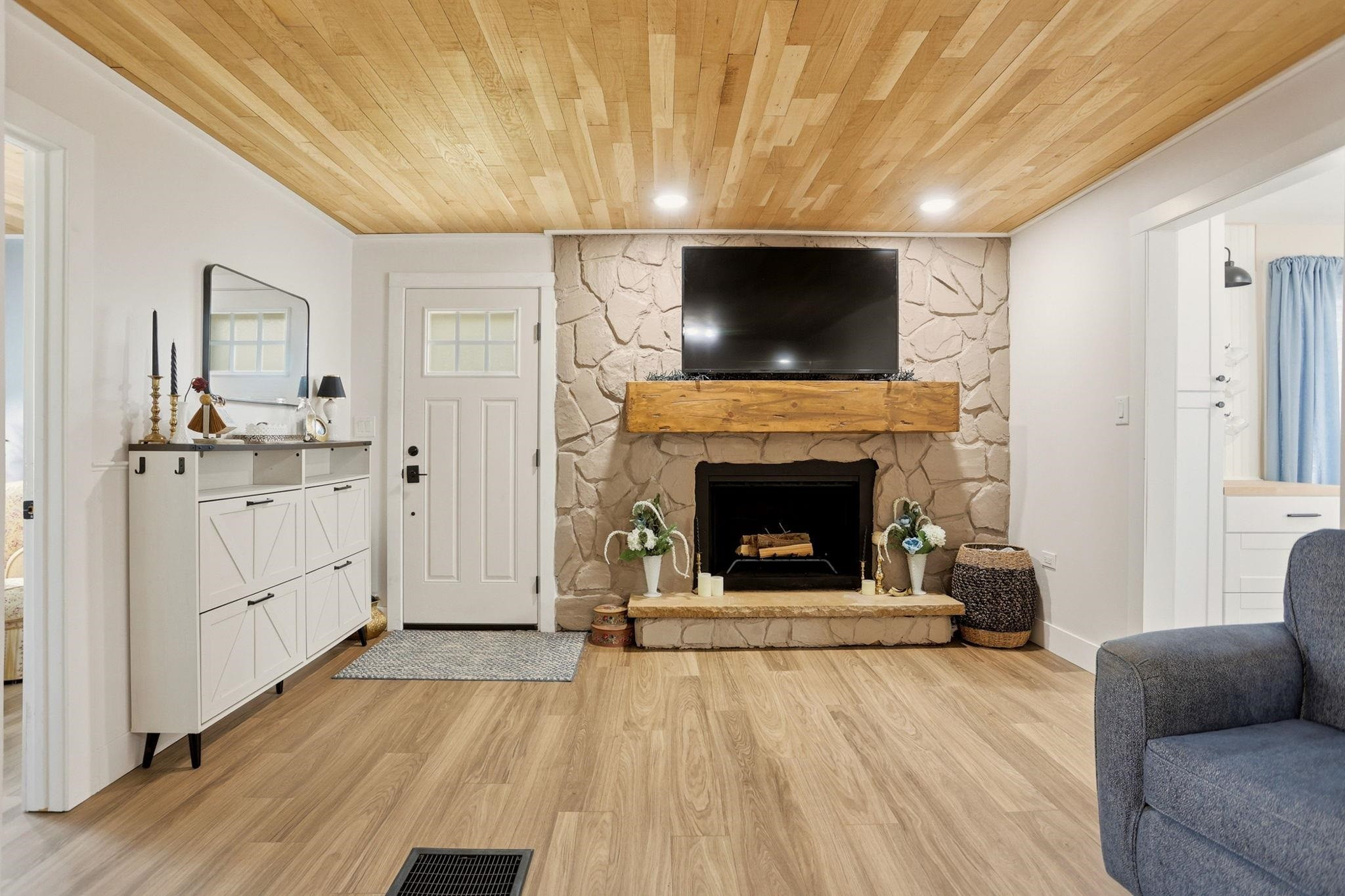 4364 Baker Road, Bridgeport, MI 48722 — Photo 8