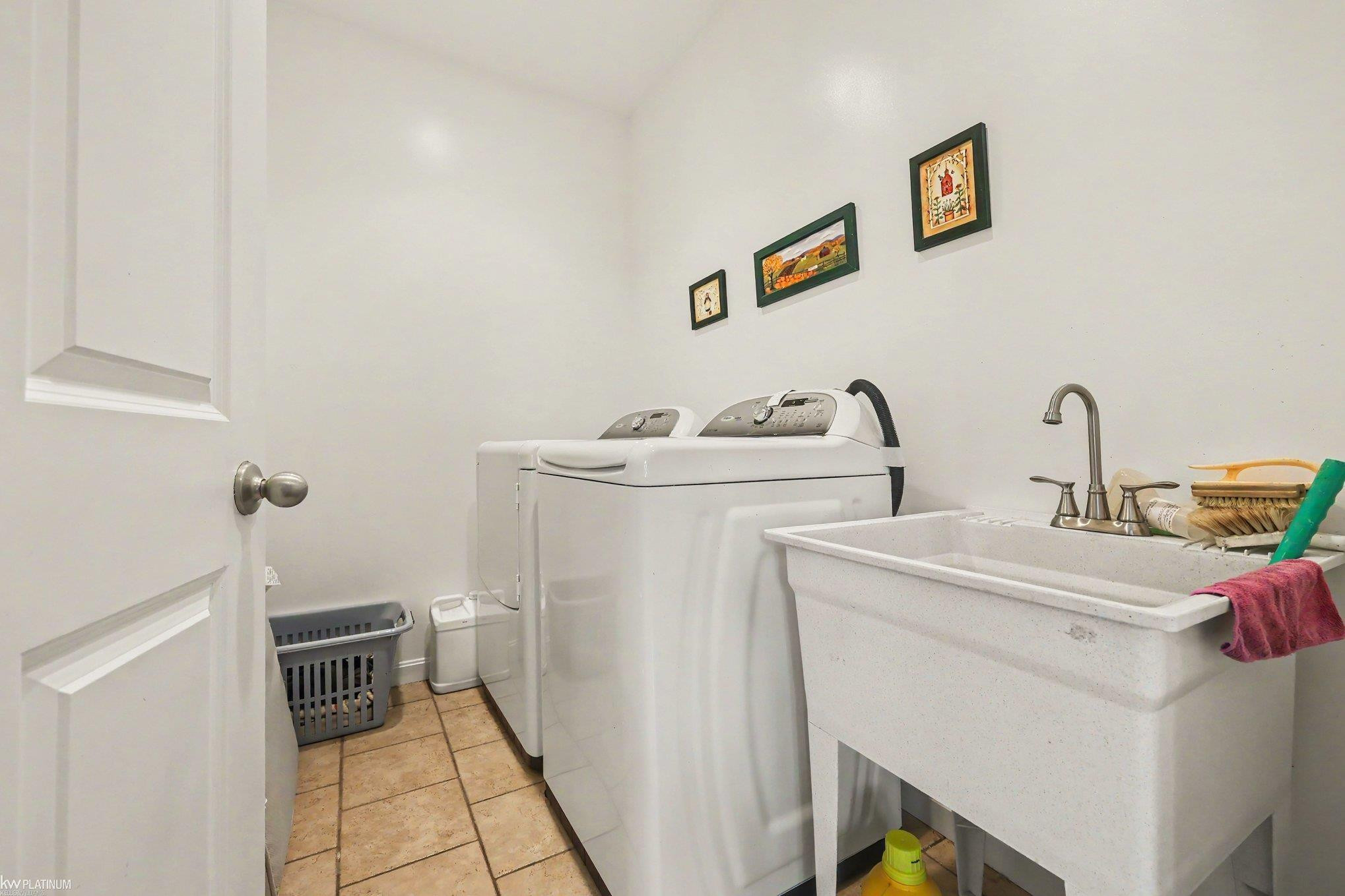 4184 Wellington Court, MI 48059 — Photo 26
