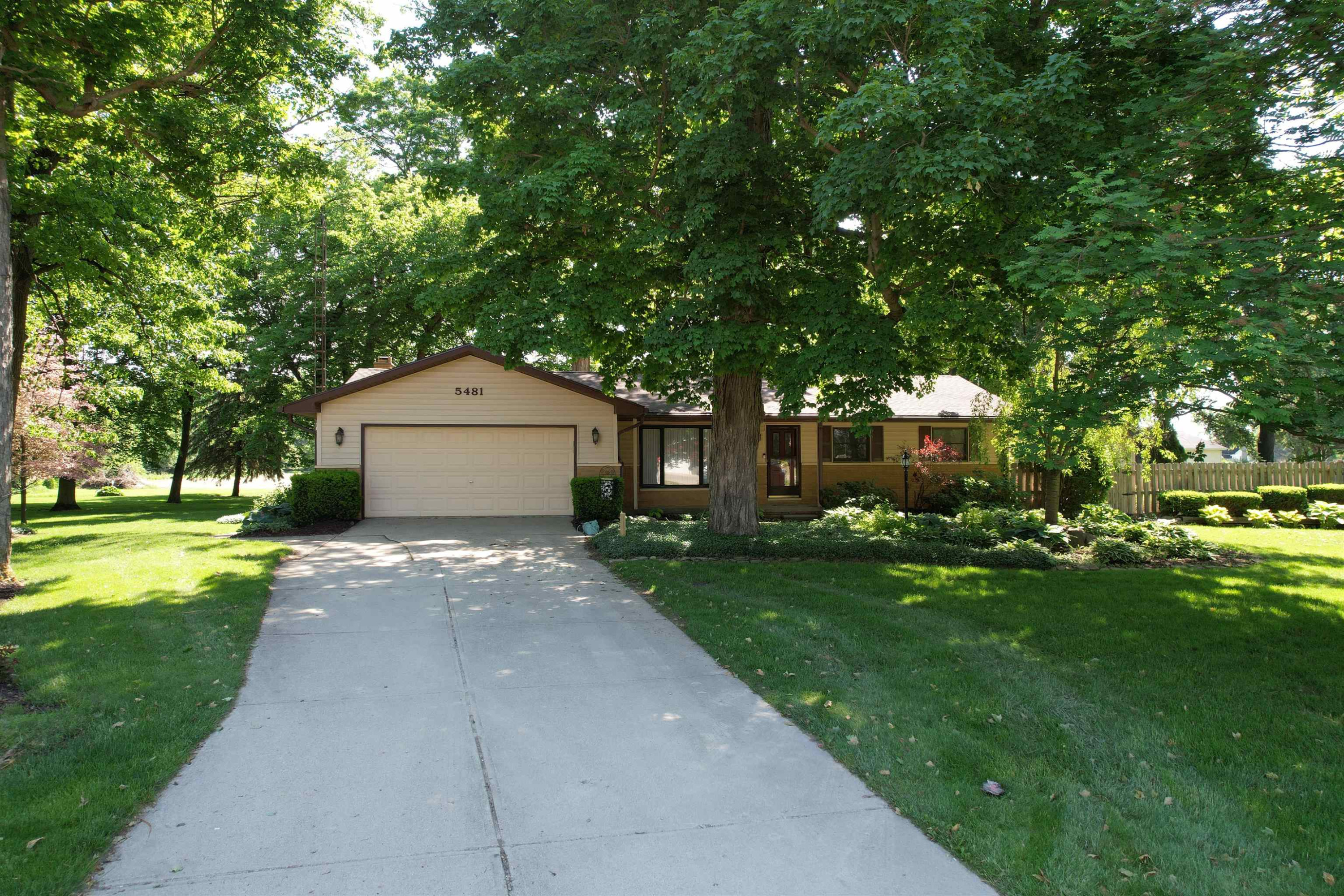 5481 Sheridan Avenue, Durand, MI 48429