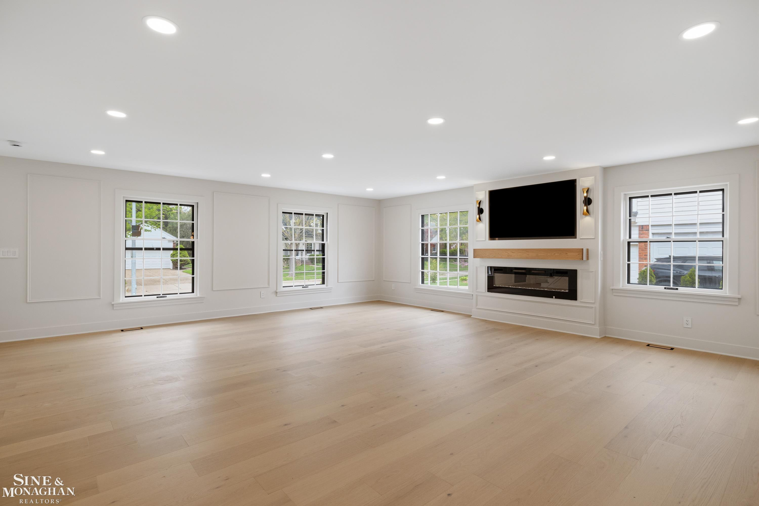 773 Hawthorne Road, Grosse Pointe Woods, MI 48236 — Photo 9