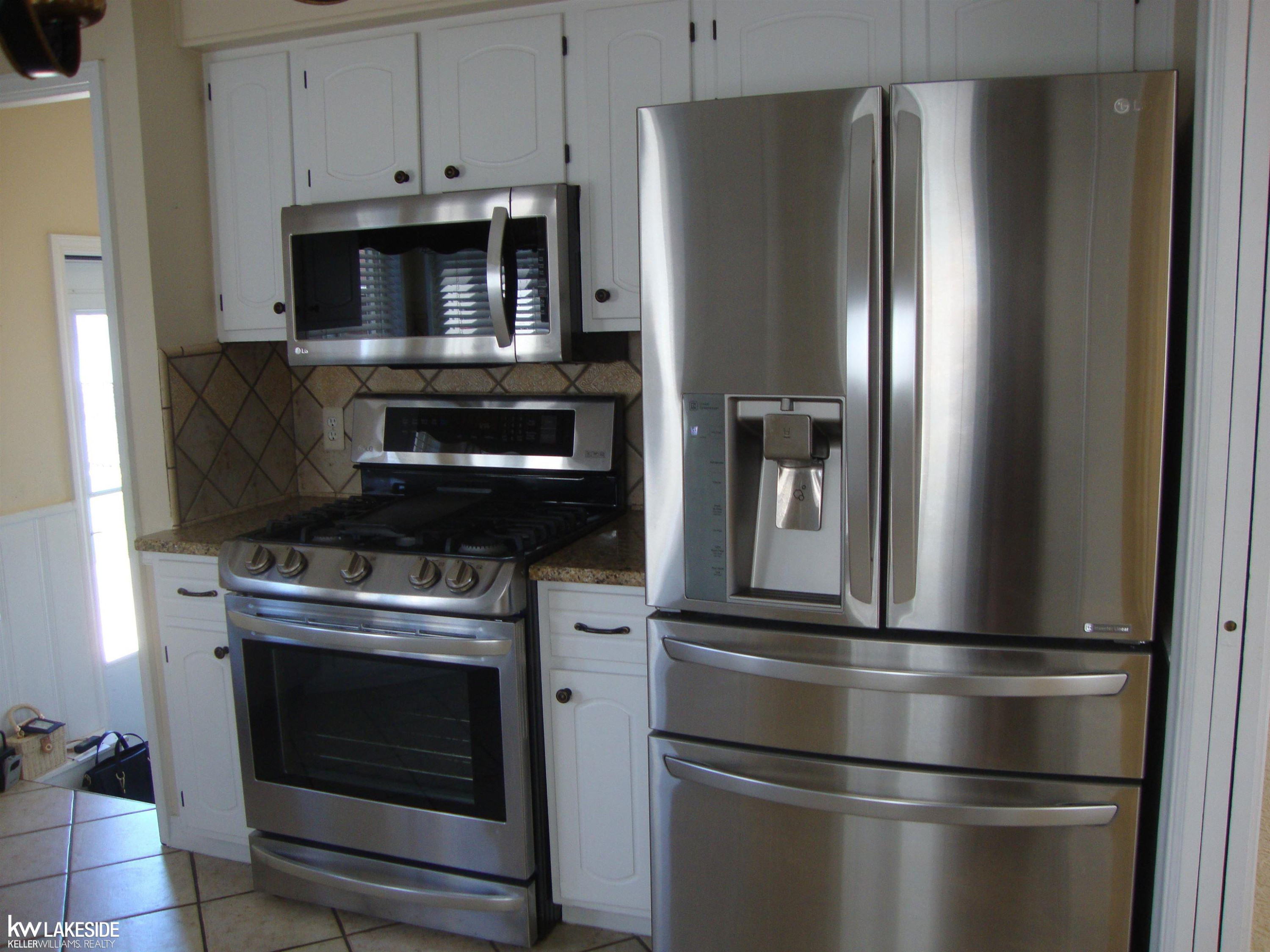 26371 Bryan Street, Roseville, MI 48066 — Photo 9