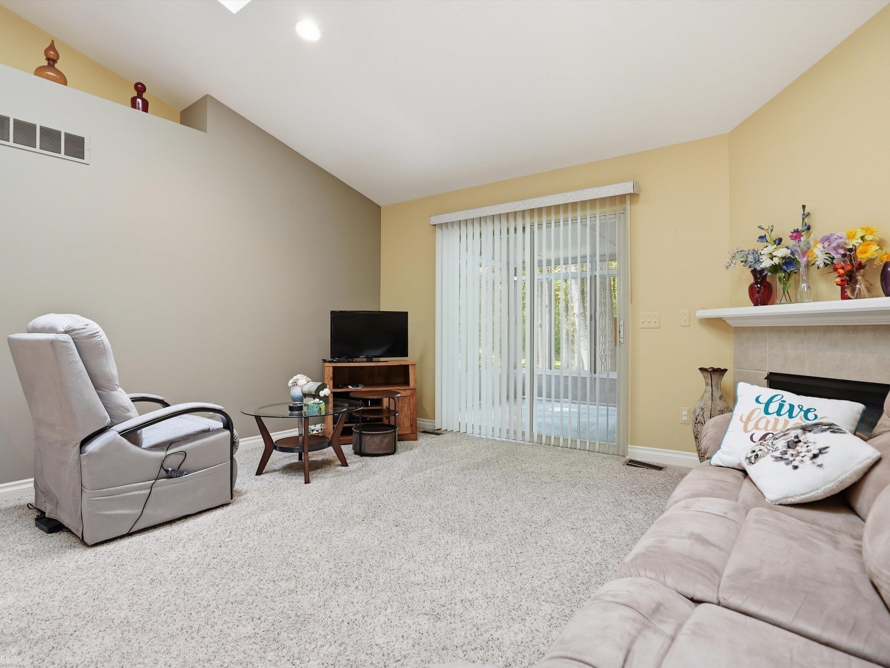 9622 Nook Road, 2, MI 48001 — Photo 13