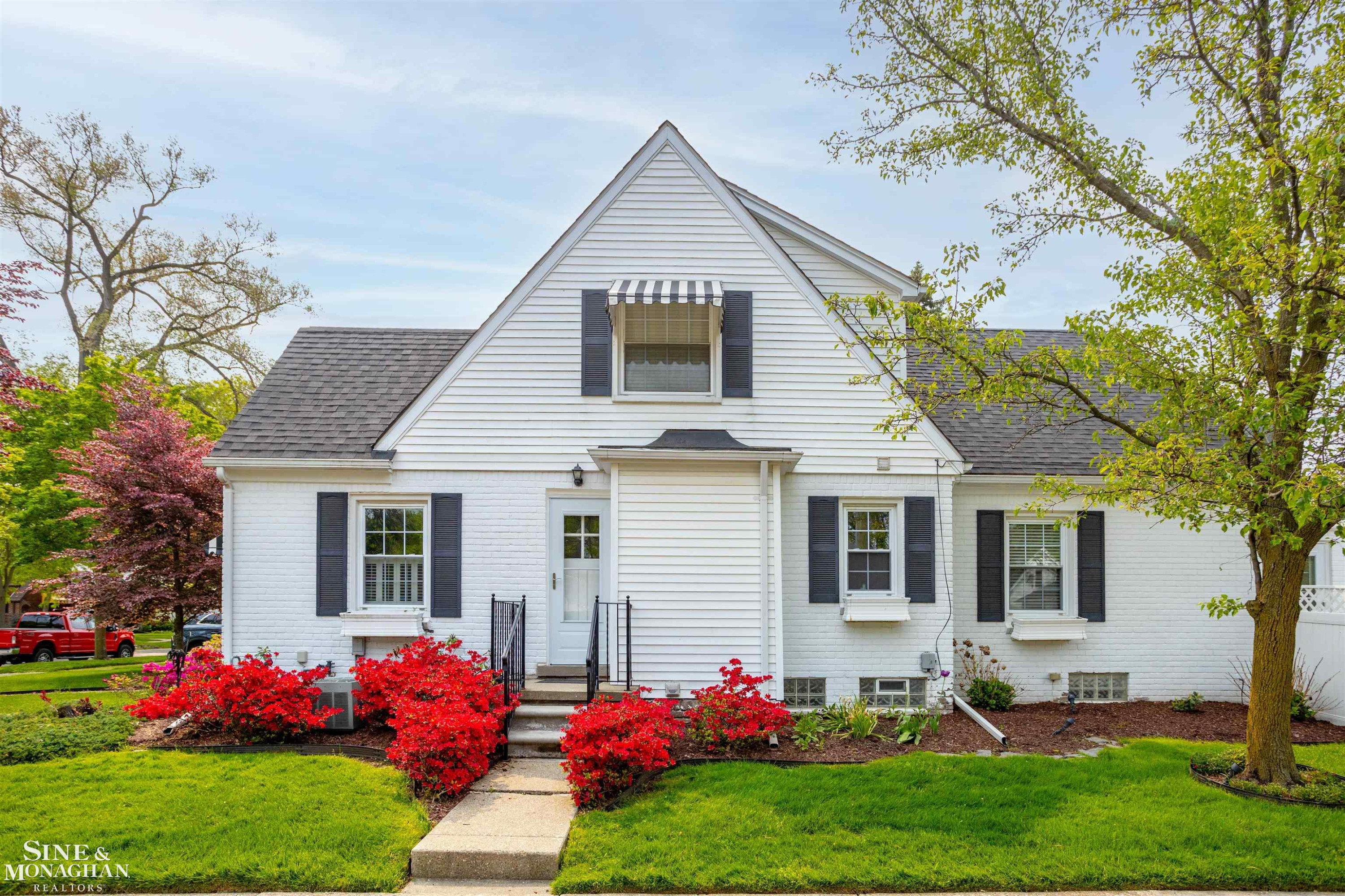 901 Lincoln Rd Road, Grosse Pointe, MI 48230 — Photo 3