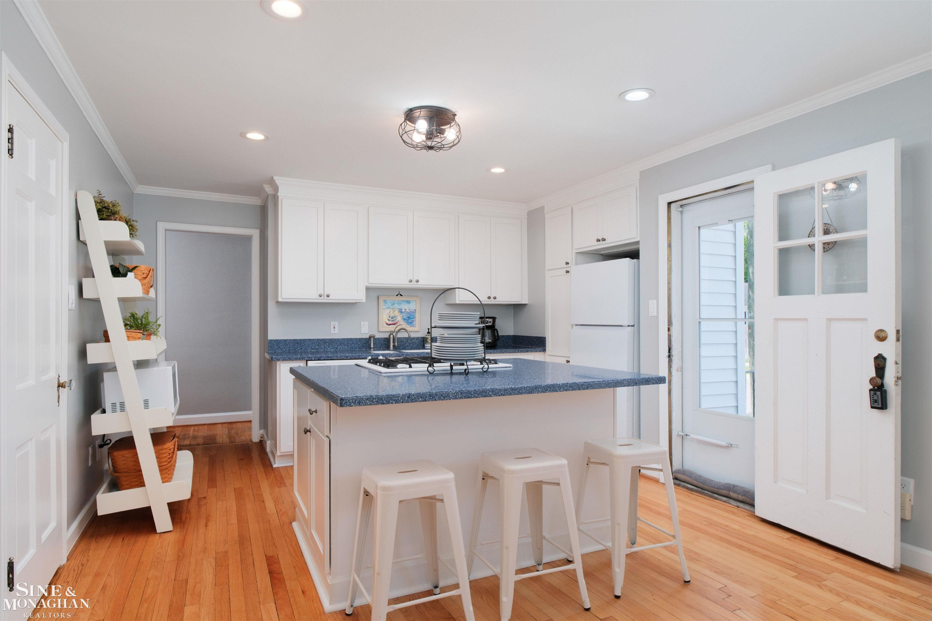 901 Lincoln Rd Road, Grosse Pointe, MI 48230 — Photo 14