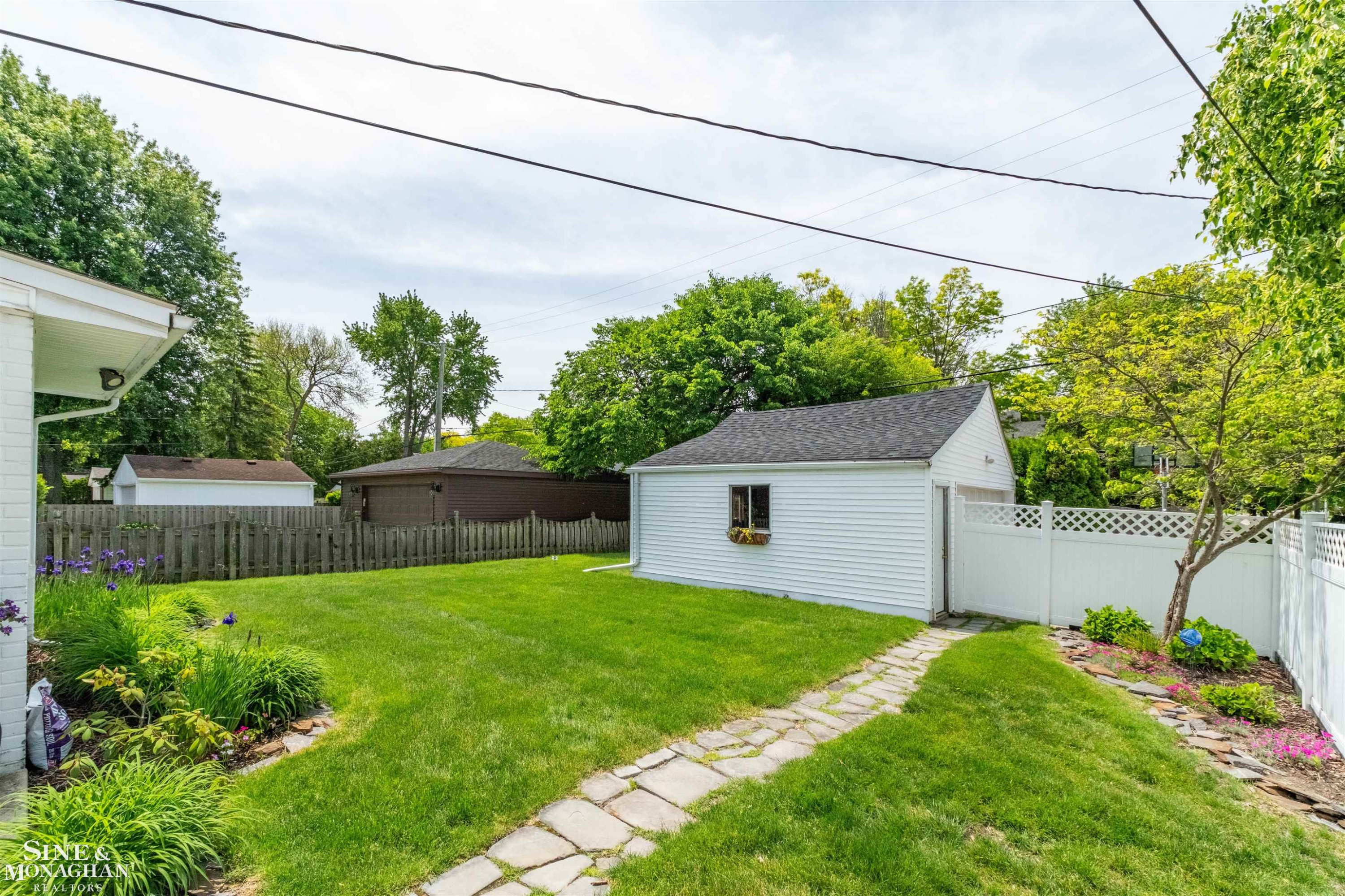 901 Lincoln Rd Road, Grosse Pointe, MI 48230 — Photo 50