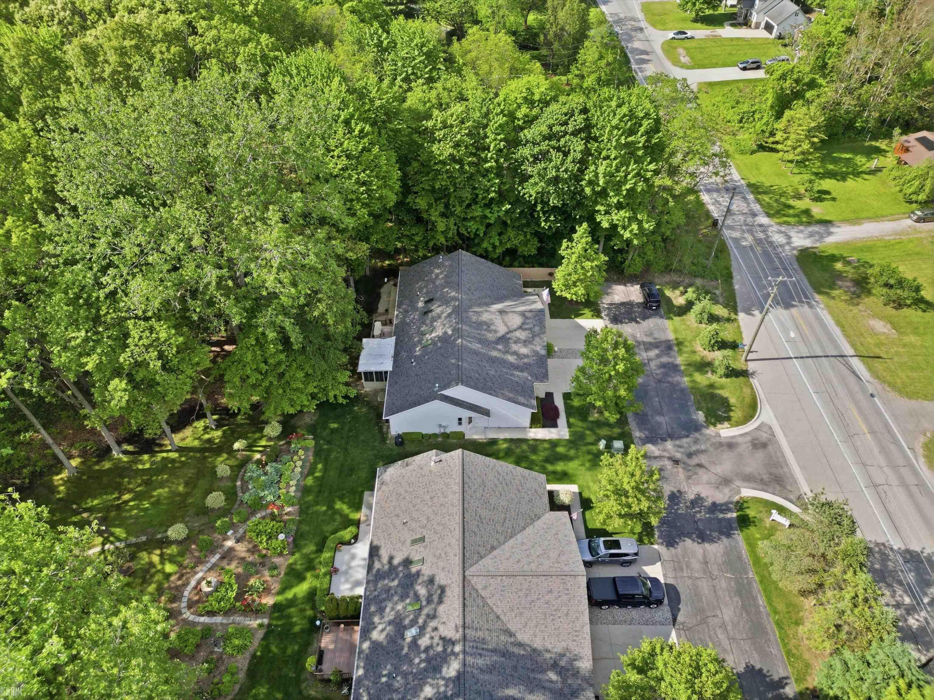 9622 Nook Road, 2, MI 48001 — Photo 37