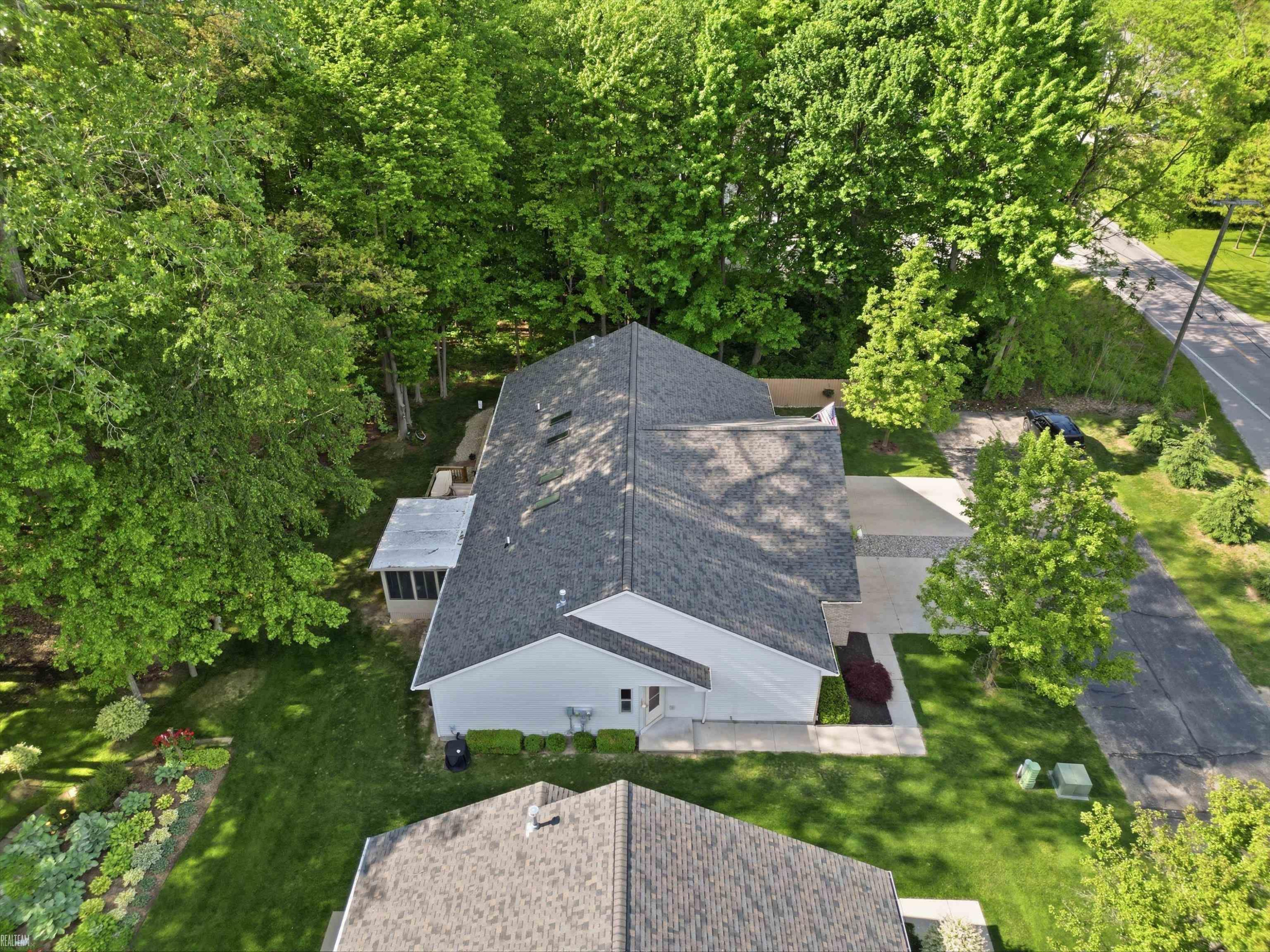 9622 Nook Road, 2, MI 48001 — Photo 39