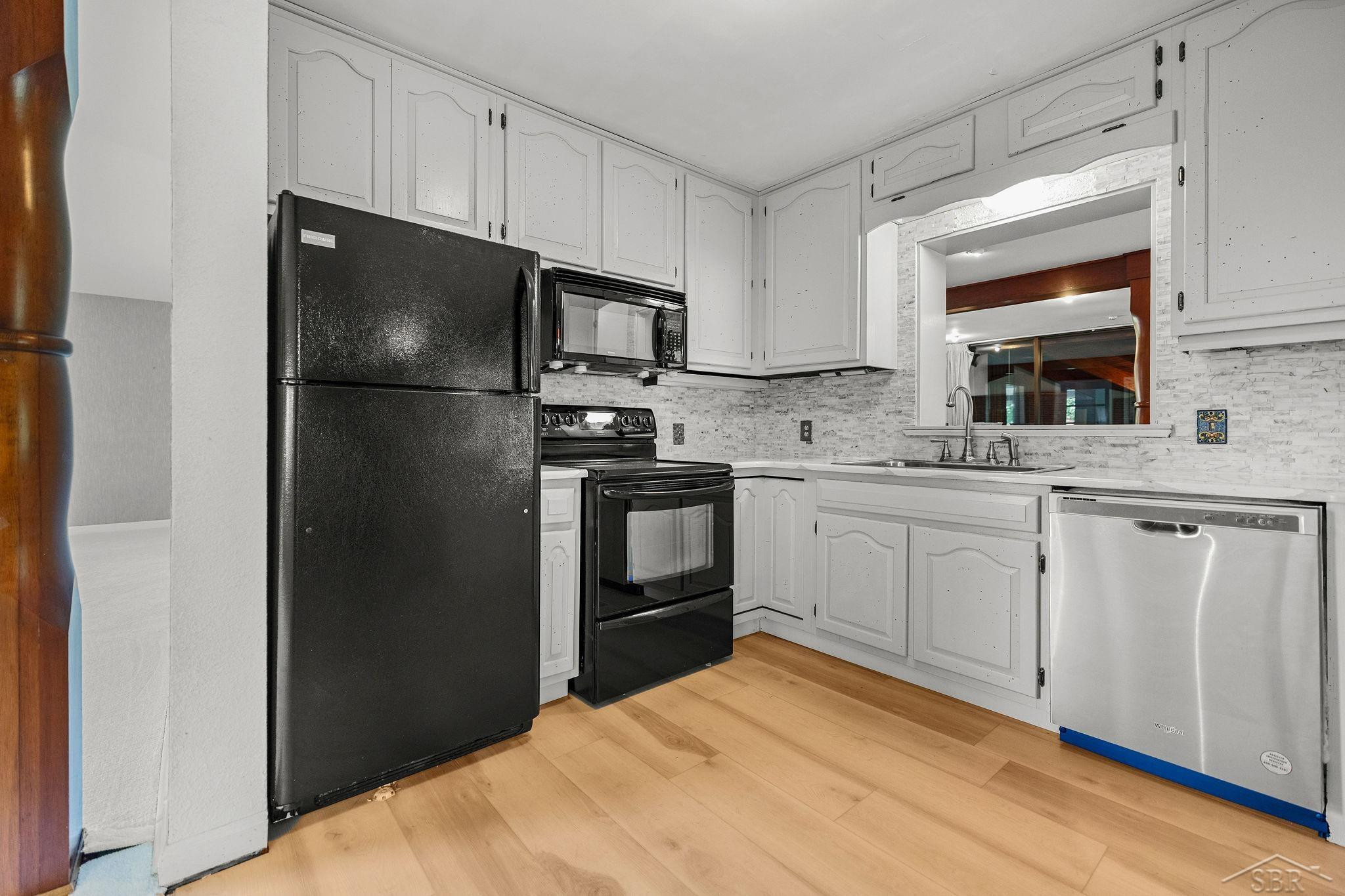 4535 N River Road, Freeland, MI 48623 — Photo 36