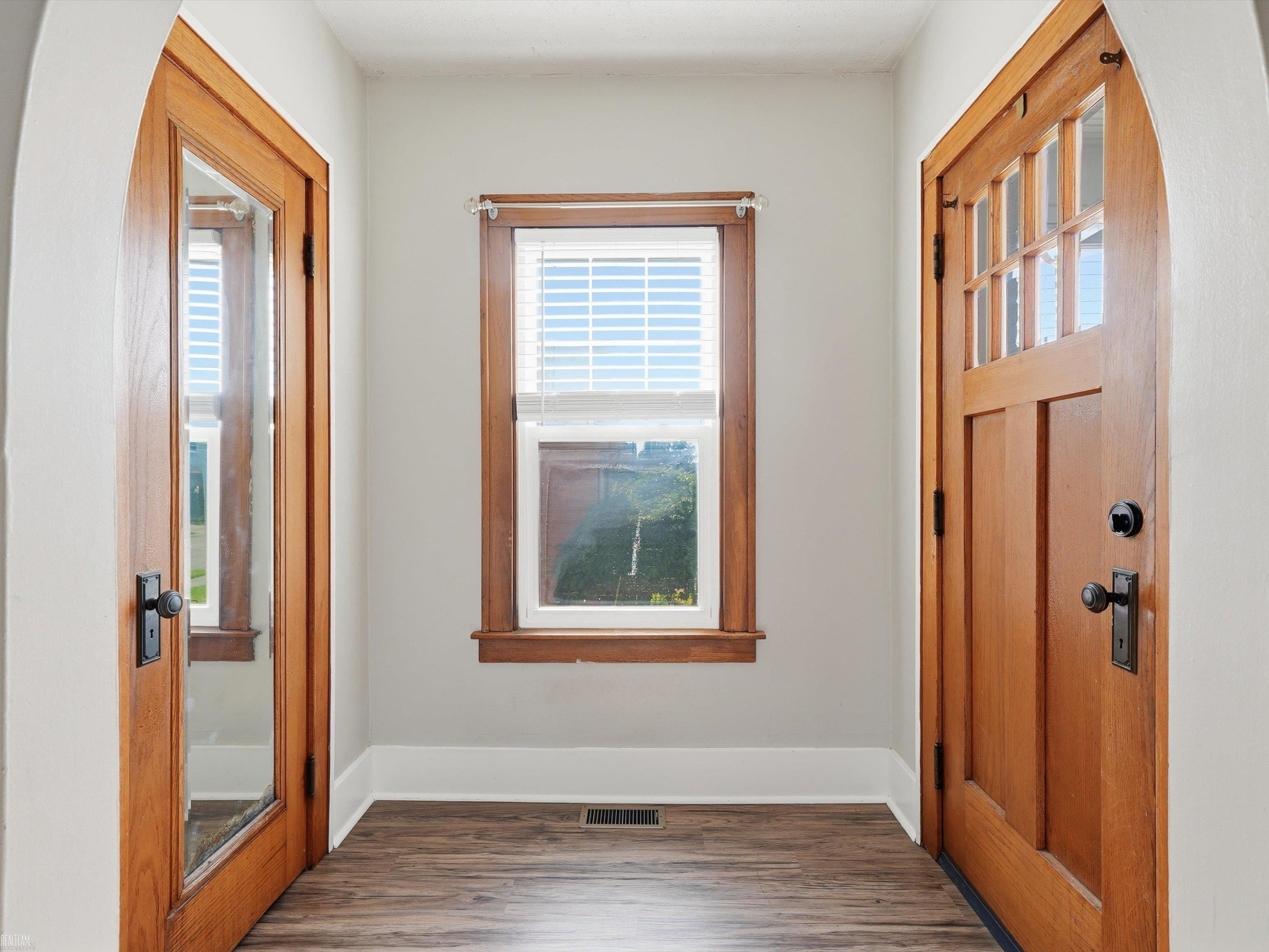 22823 Visnaw Street, Saint Clair Shores, MI 48081 — Photo 5