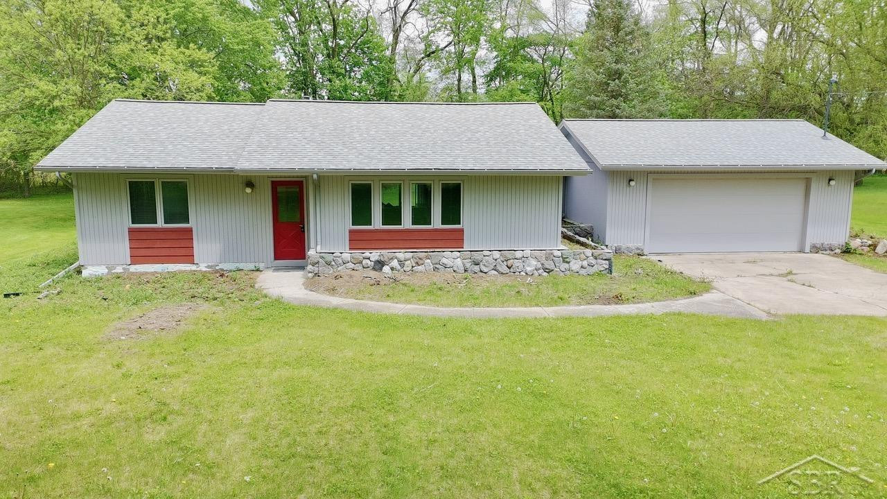 3087 E Gordonville Road, Midland, MI 48640