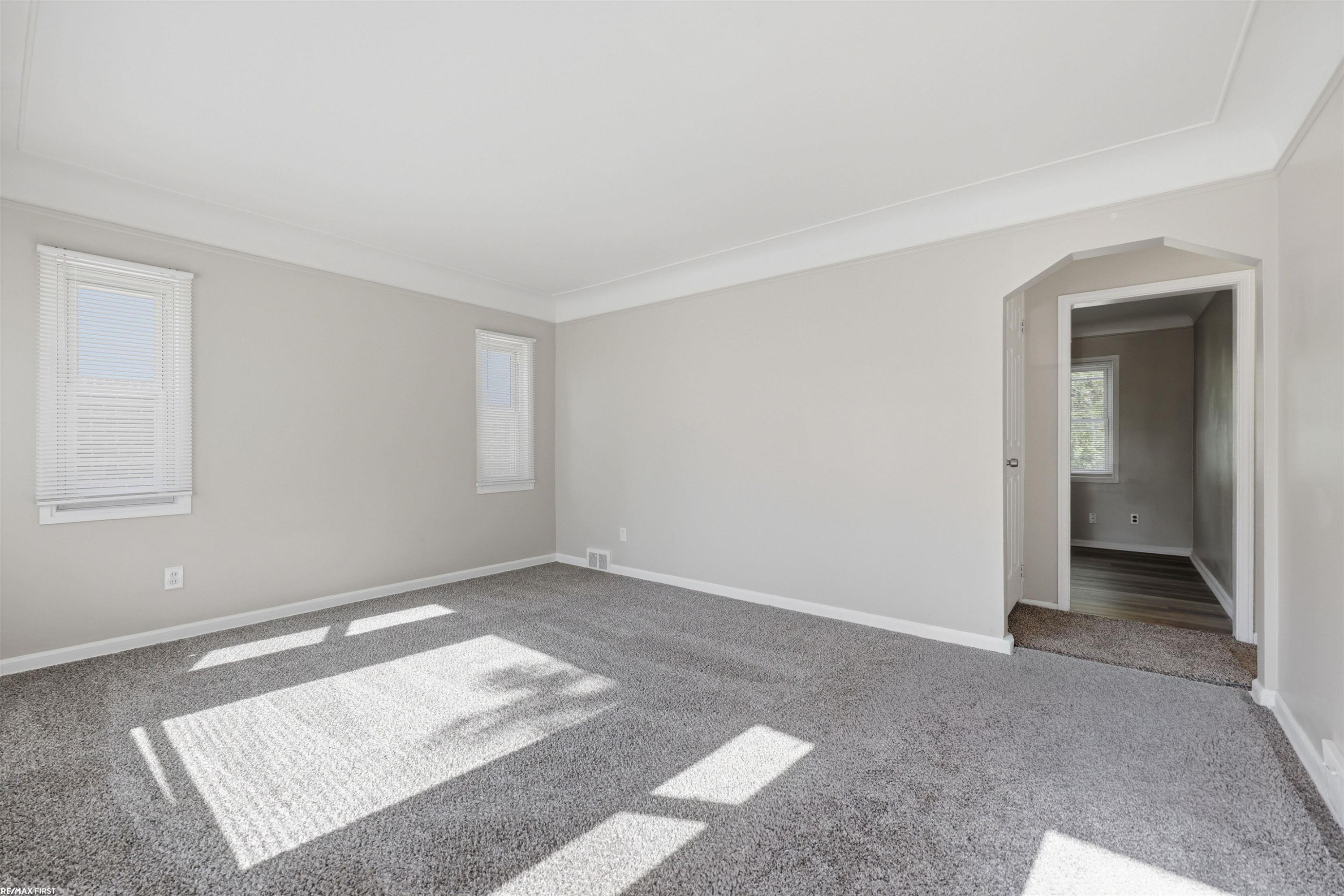 23221 Oneida Street, Oak Park, MI 48237 — Photo 4