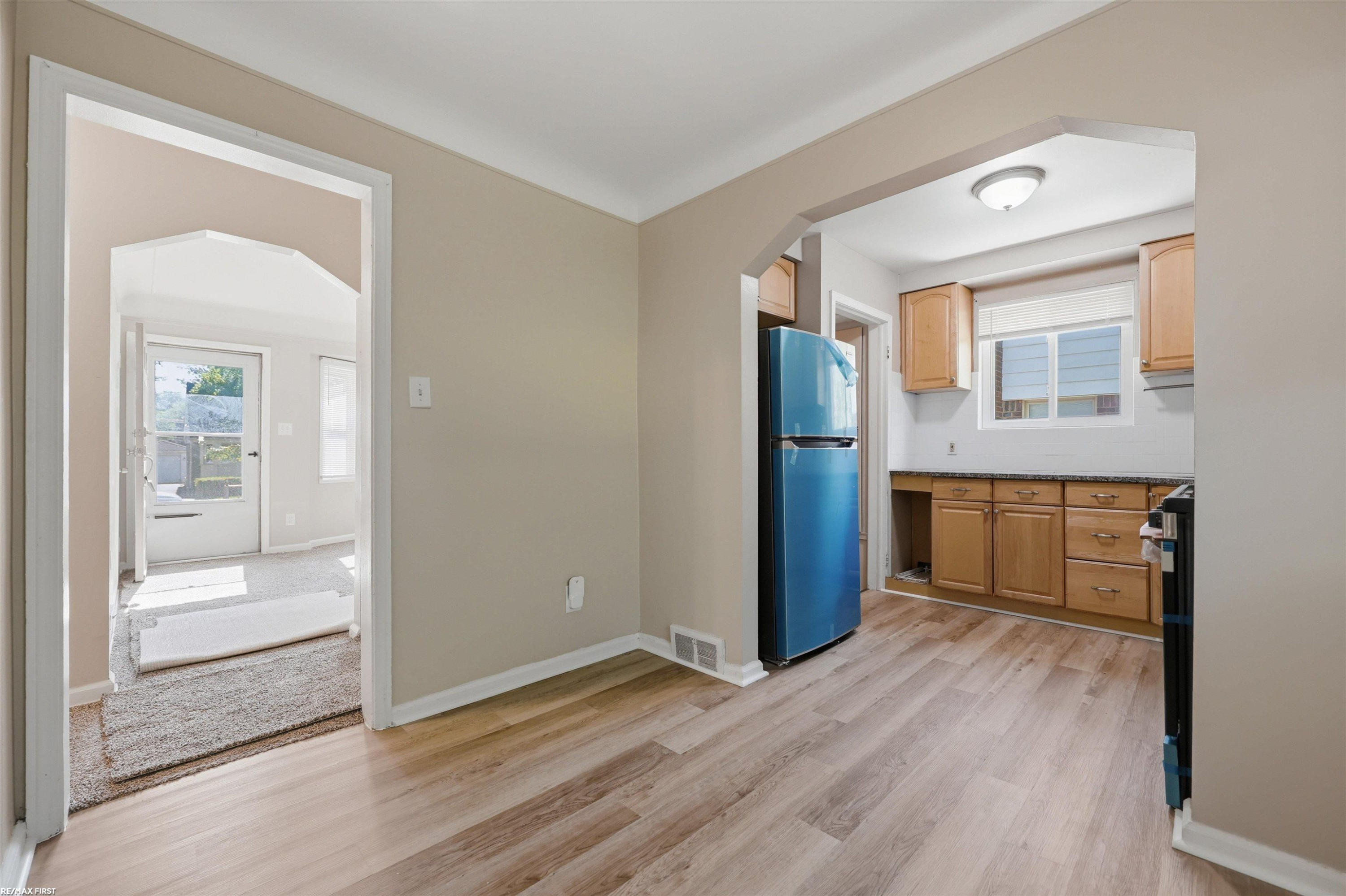 23221 Oneida Street, Oak Park, MI 48237 — Photo 5