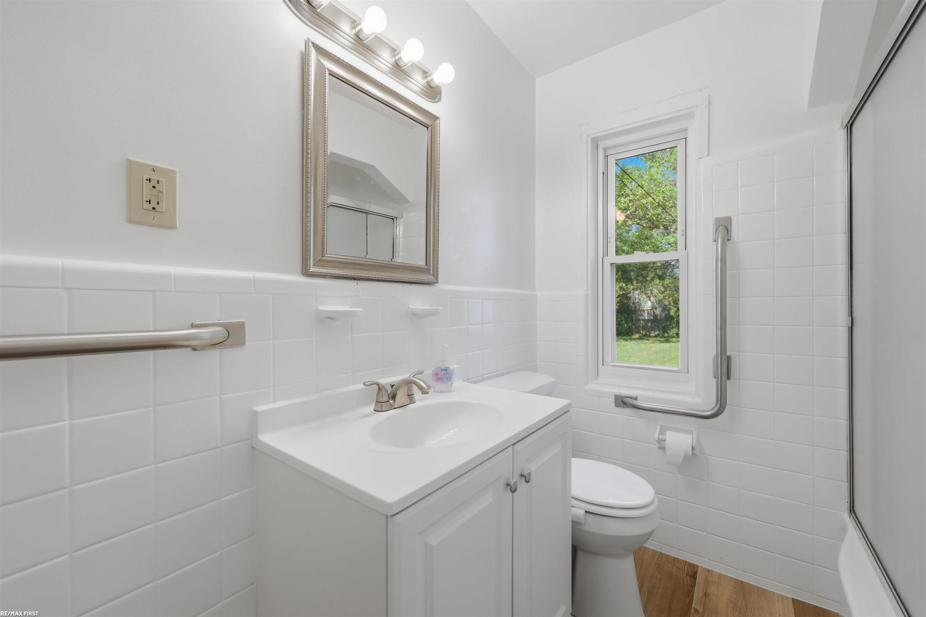 23221 Oneida Street, Oak Park, MI 48237 — Photo 14