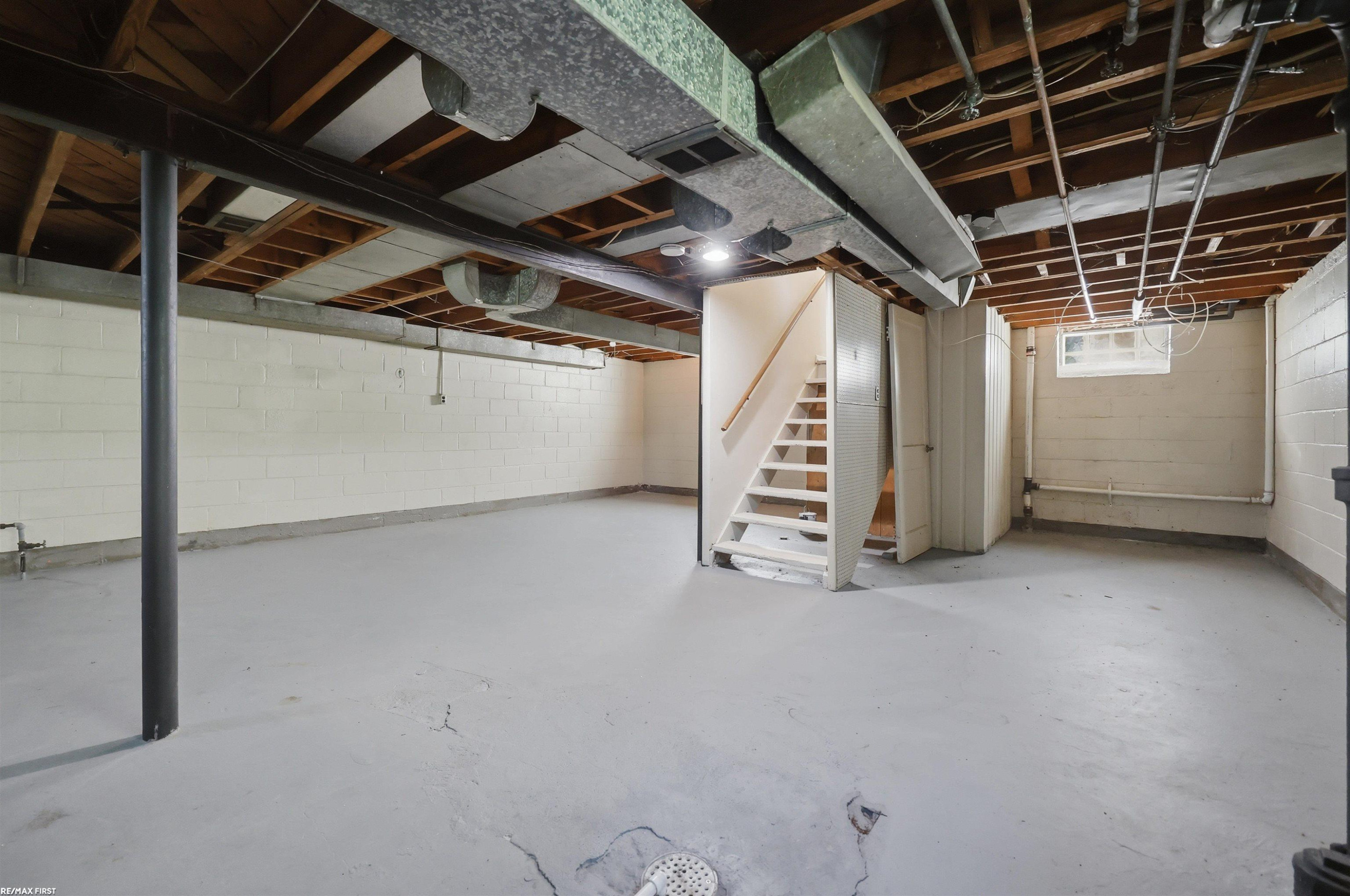 23221 Oneida Street, Oak Park, MI 48237 — Photo 23