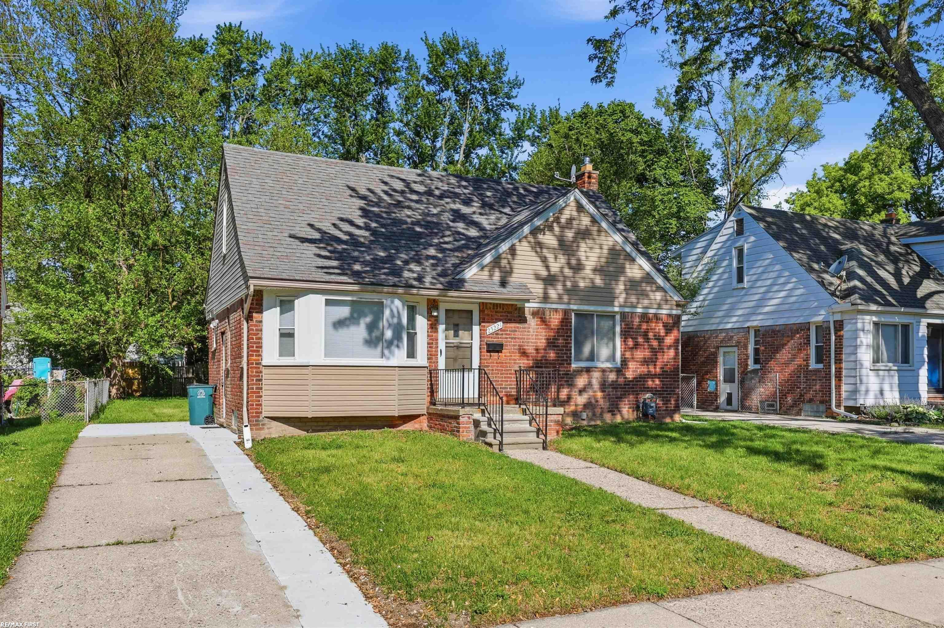 23221 Oneida Street, Oak Park, MI 48237 — Photo 28