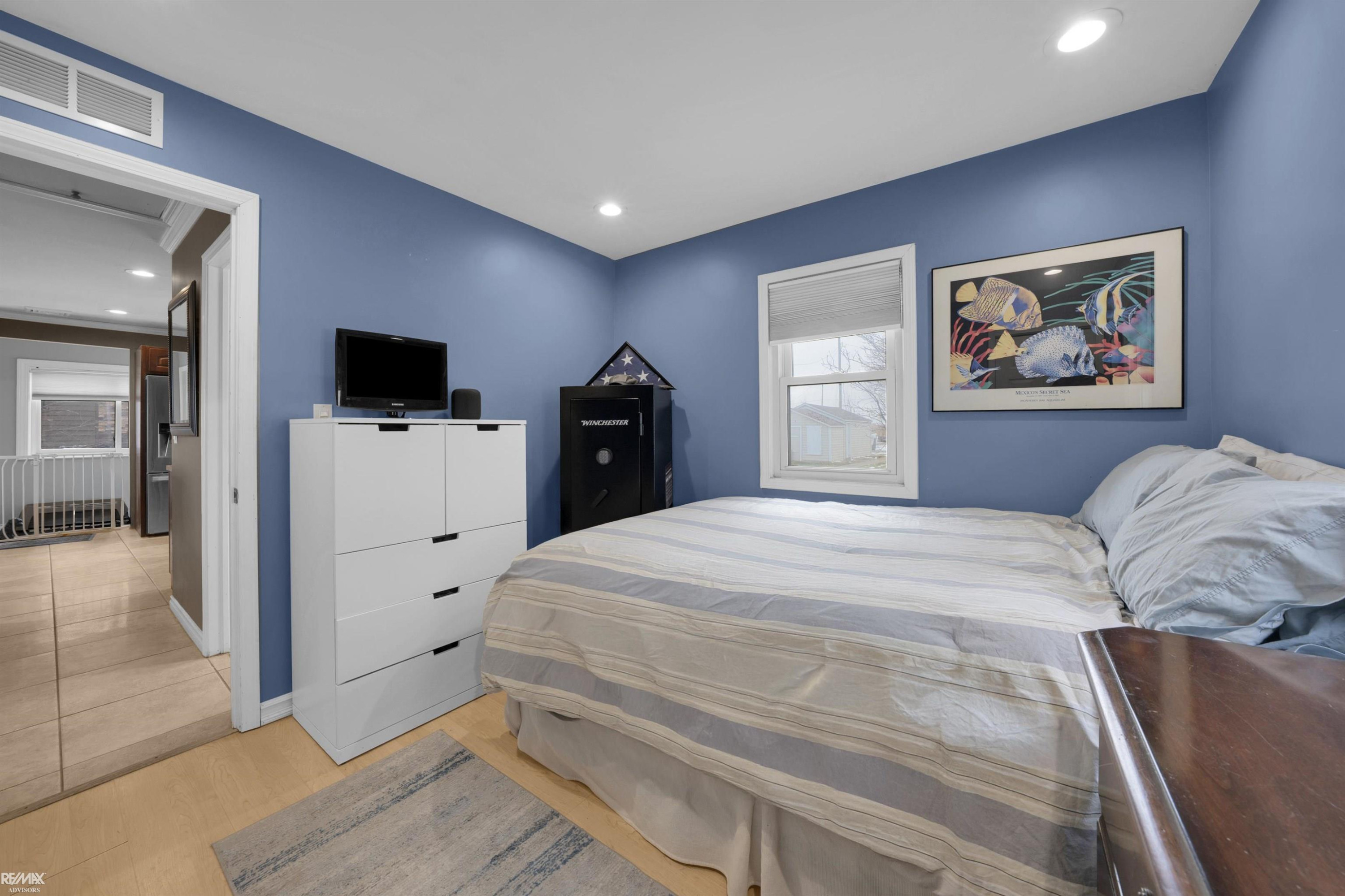 7054 Middle Channel Lane, MI 48028 — Photo 20