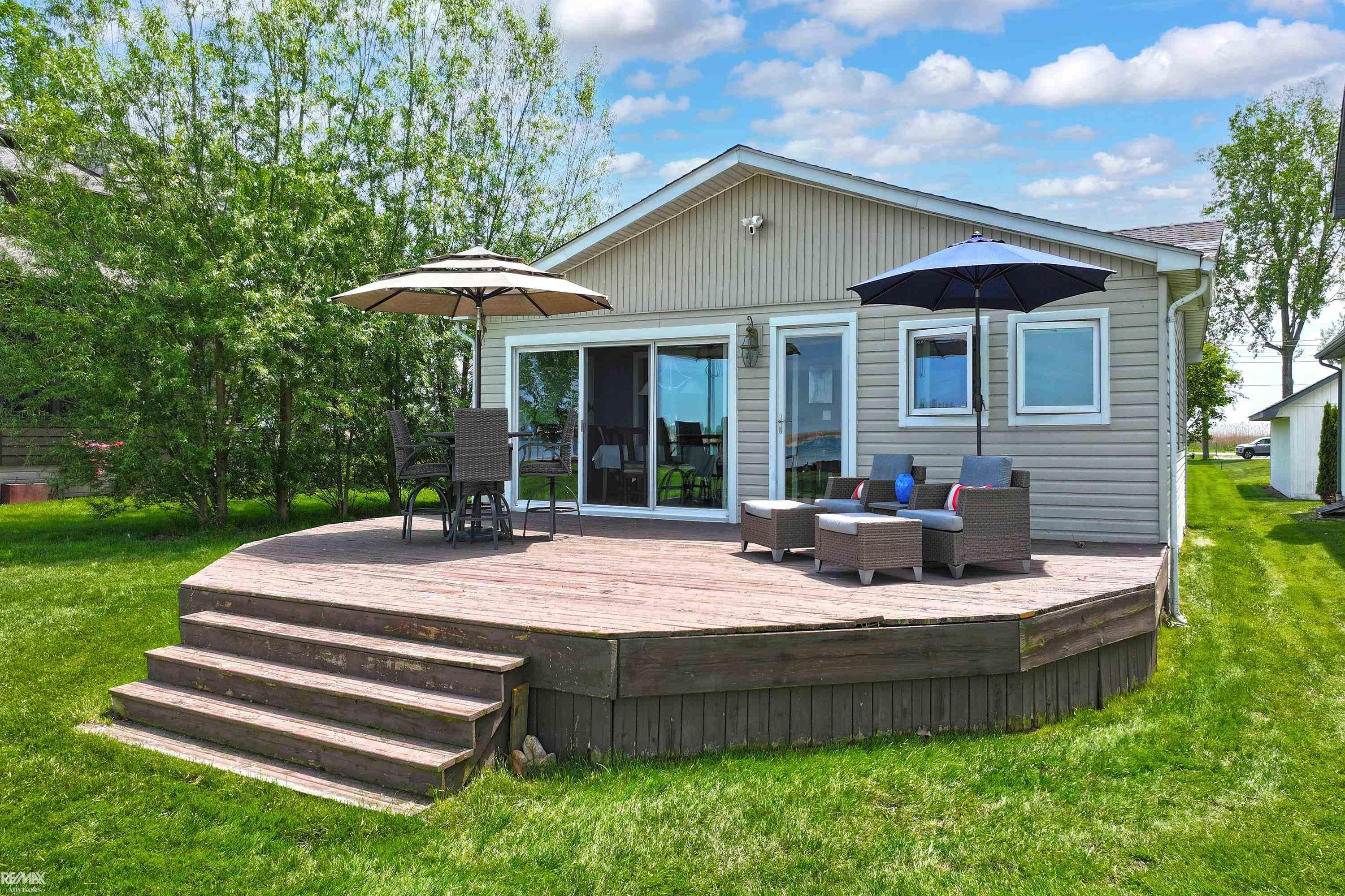 7054 Middle Channel Lane, MI 48028 — Photo 31