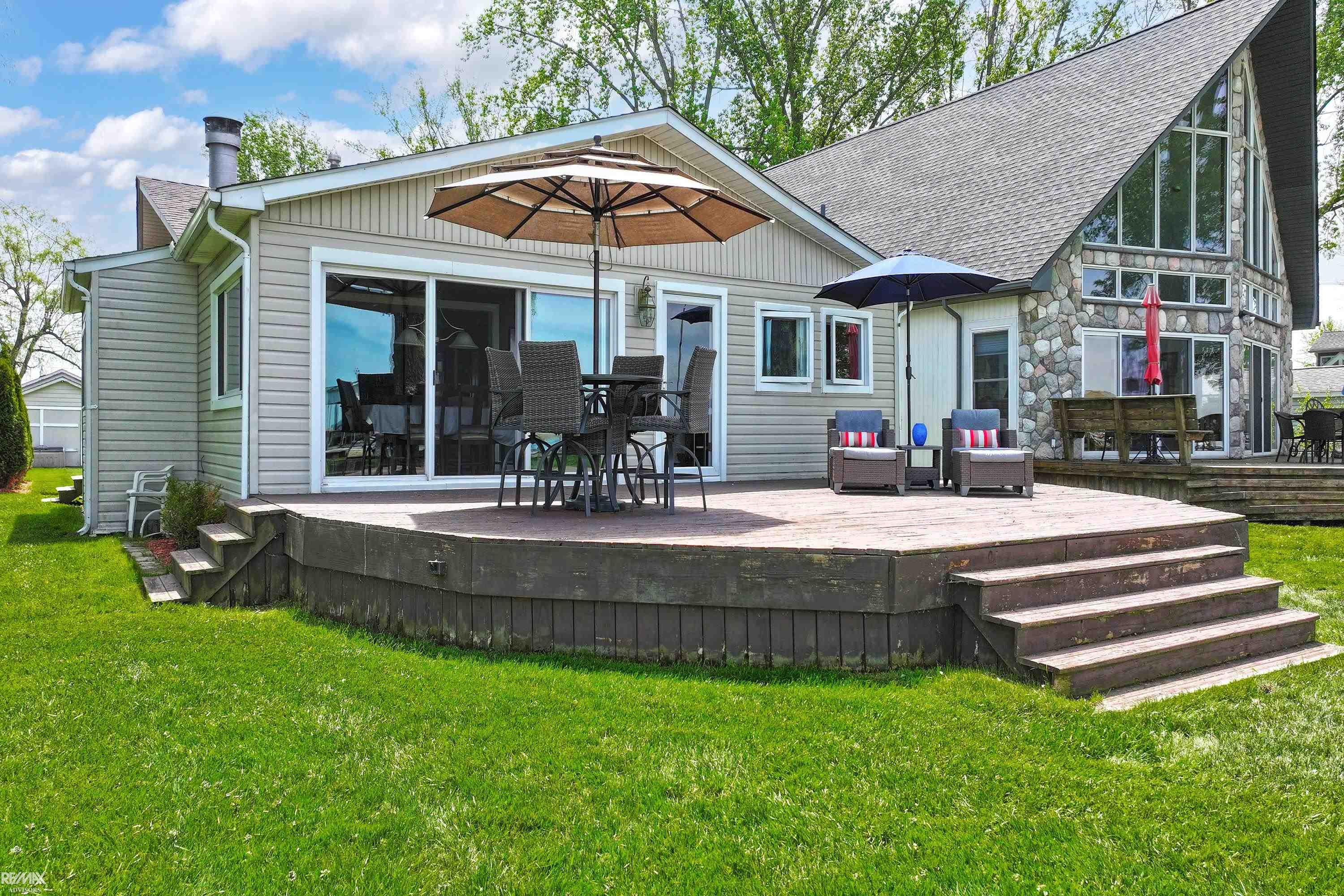 7054 Middle Channel Lane, MI 48028 — Photo 33