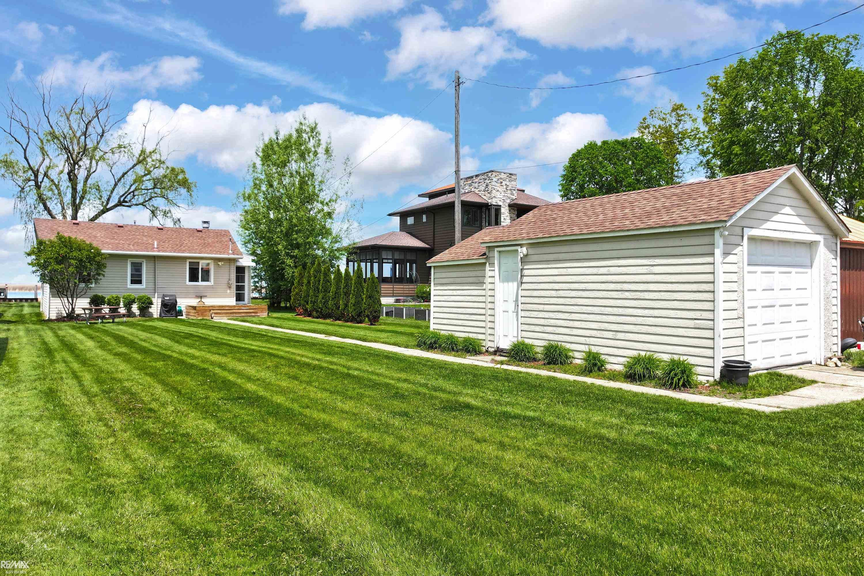 7054 Middle Channel Lane, MI 48028 — Photo 45