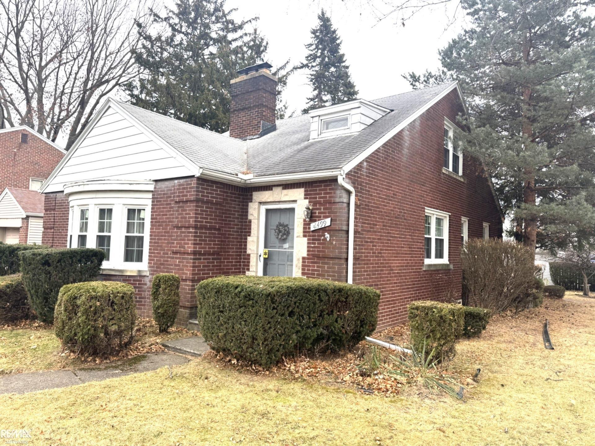 1499 Wellesley Drive, Mount Clemens, MI 48043 — front exterior
