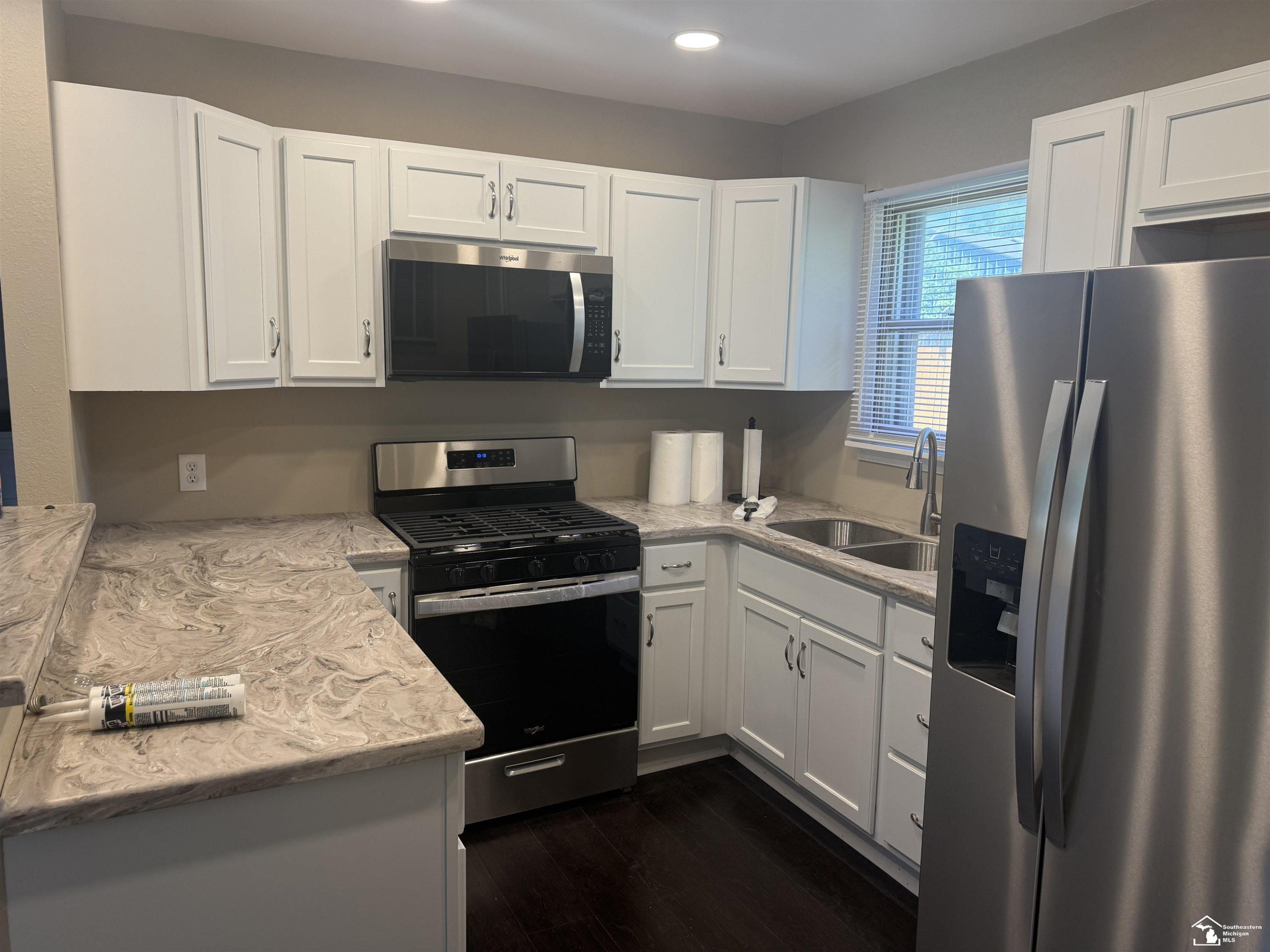 750 PICKARD Road, Temperance, MI 48182 — Photo 5