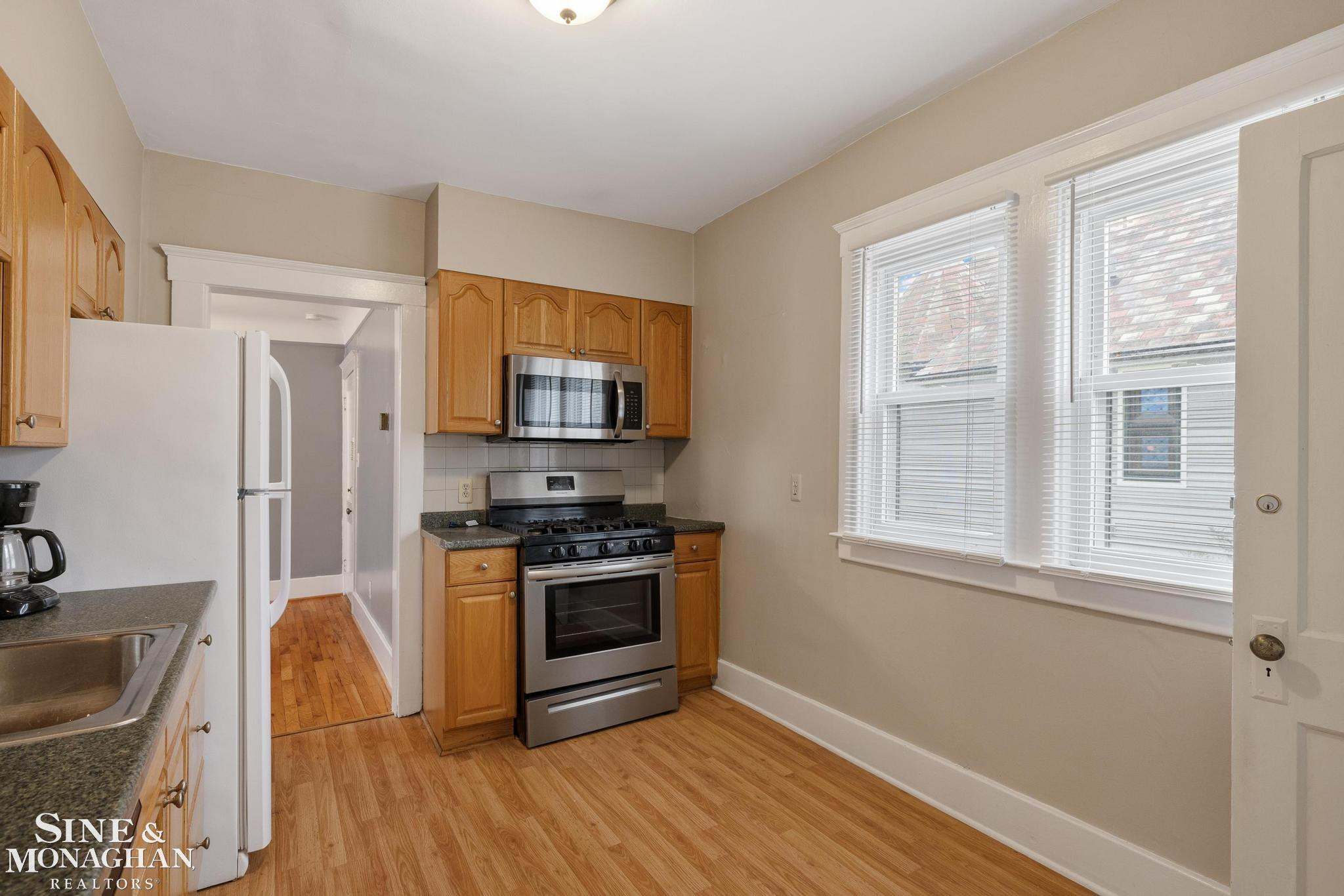 451 Saint Clair Avenue, Grosse Pointe, MI 48230 — Photo 18