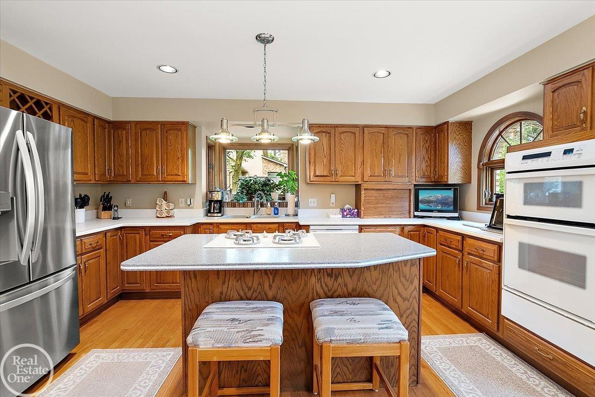 56688 Portsmouth Court, Shelby Twp, MI 48316 — Photo 12
