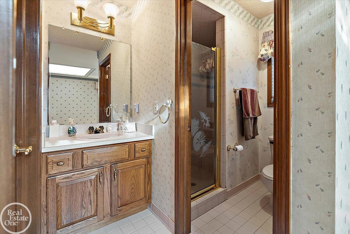 56688 Portsmouth Court, Shelby Twp, MI 48316 — Photo 43