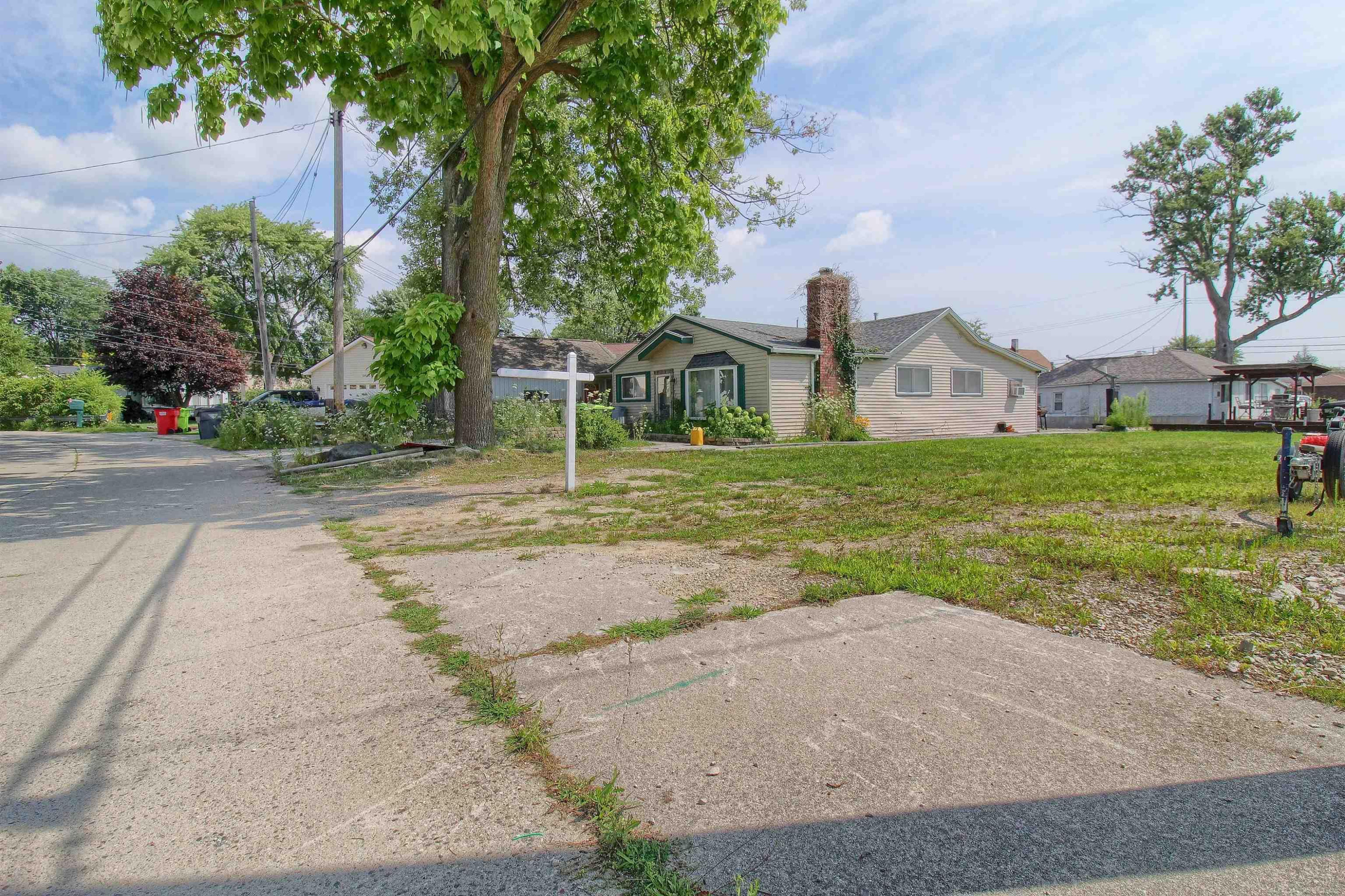 37924 Maplehill Street, MI — Photo 5