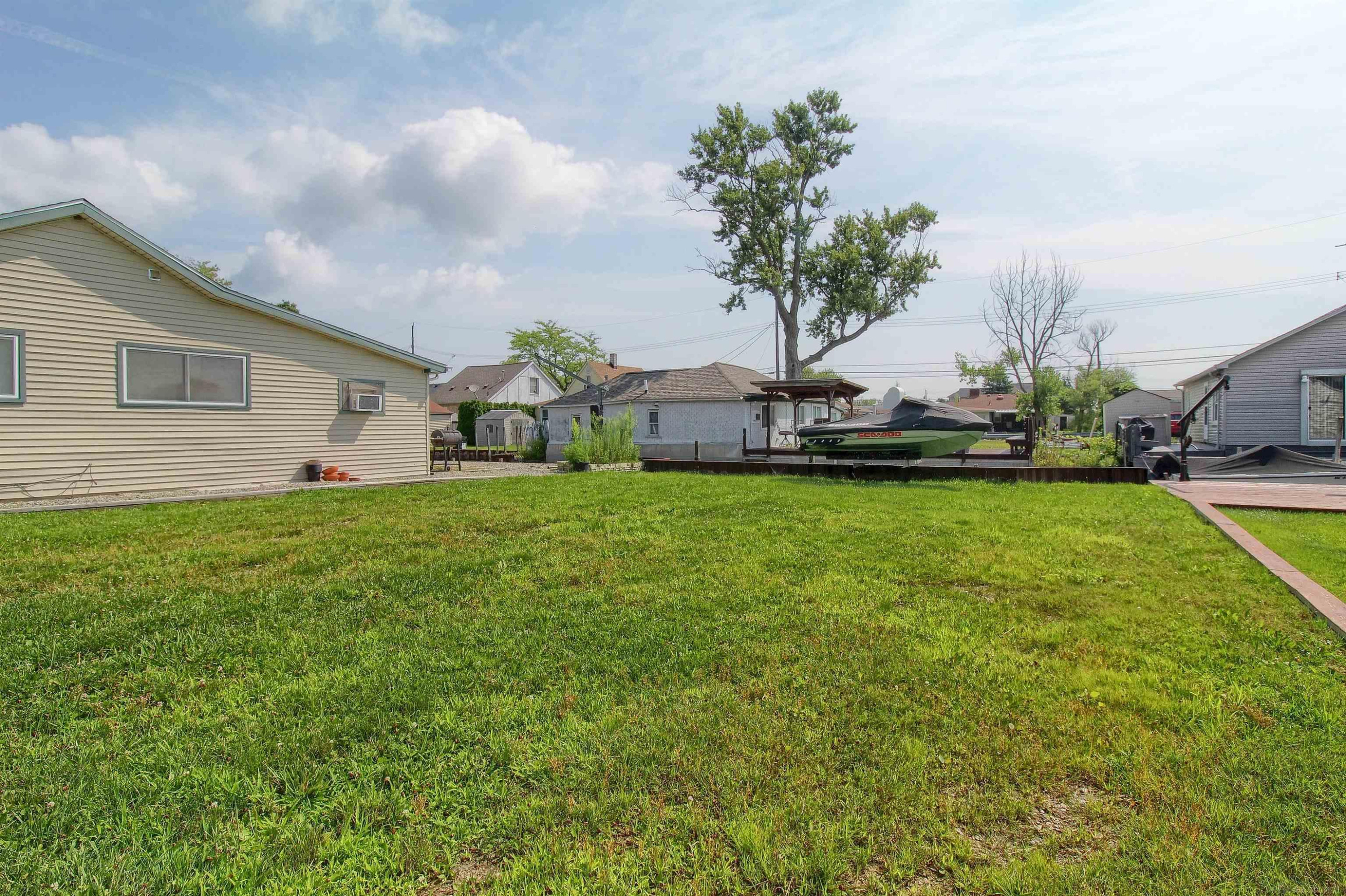 37924 Maplehill Street, MI — Photo 11