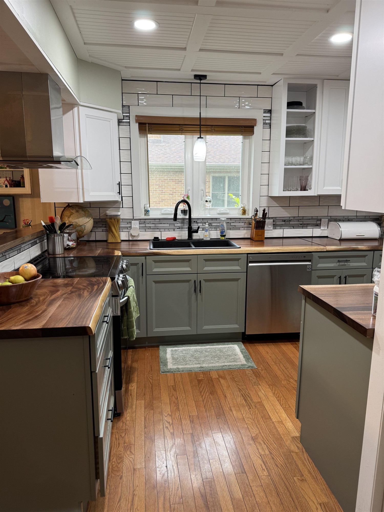 300 Brady Street, Chesaning, MI 48616 — Photo 9