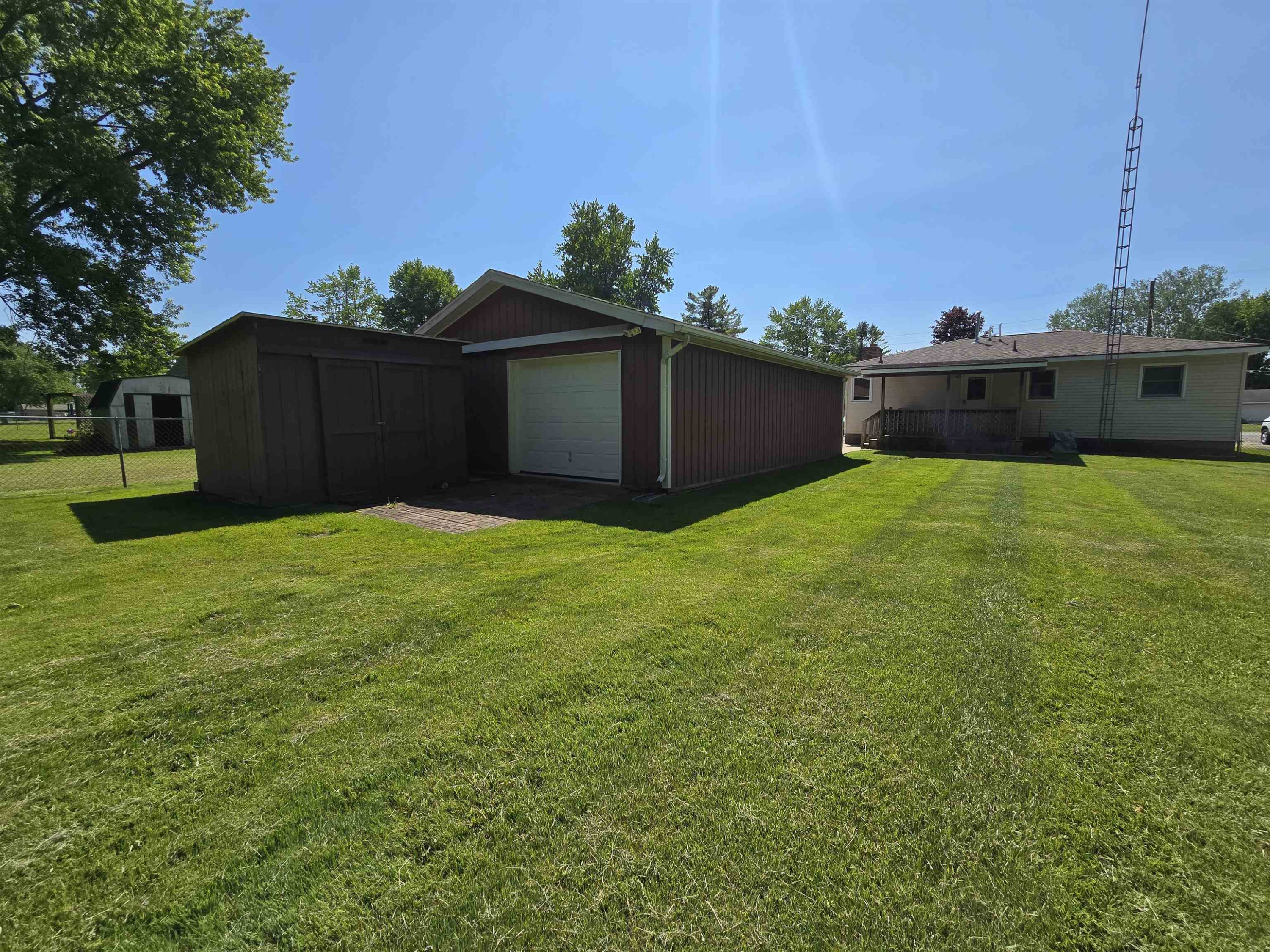2411 Cheryl Ann Drive, Burton, MI 48519 — Photo 28