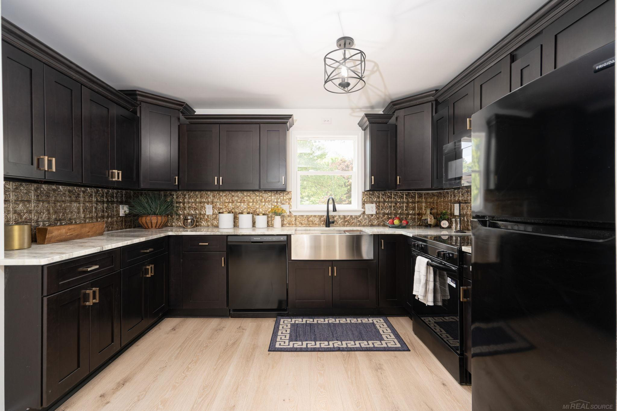 3910 Cribbins Road, MI 48049 — Photo 12