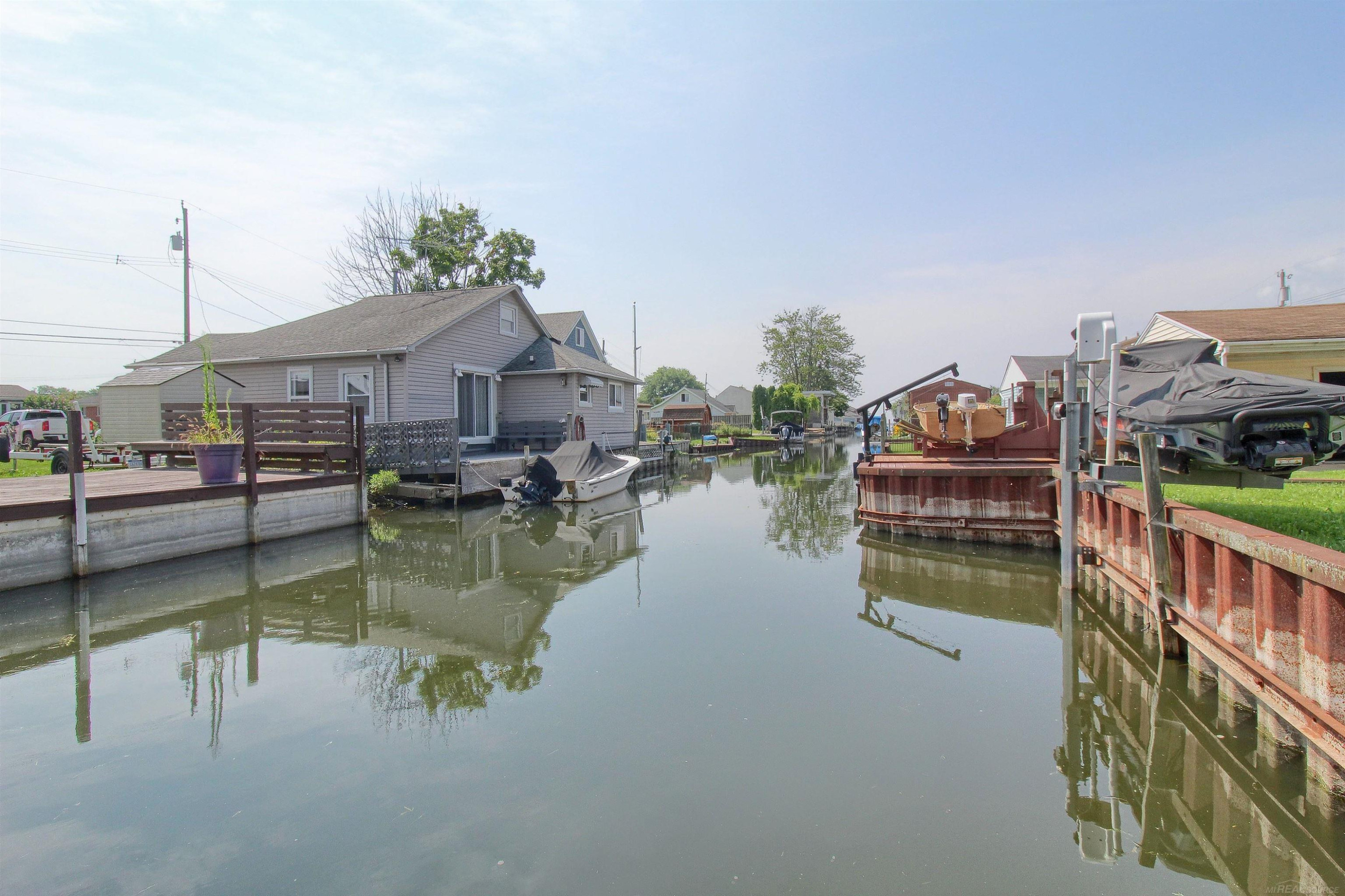 37924 Maplehill Street, MI — Photo 15