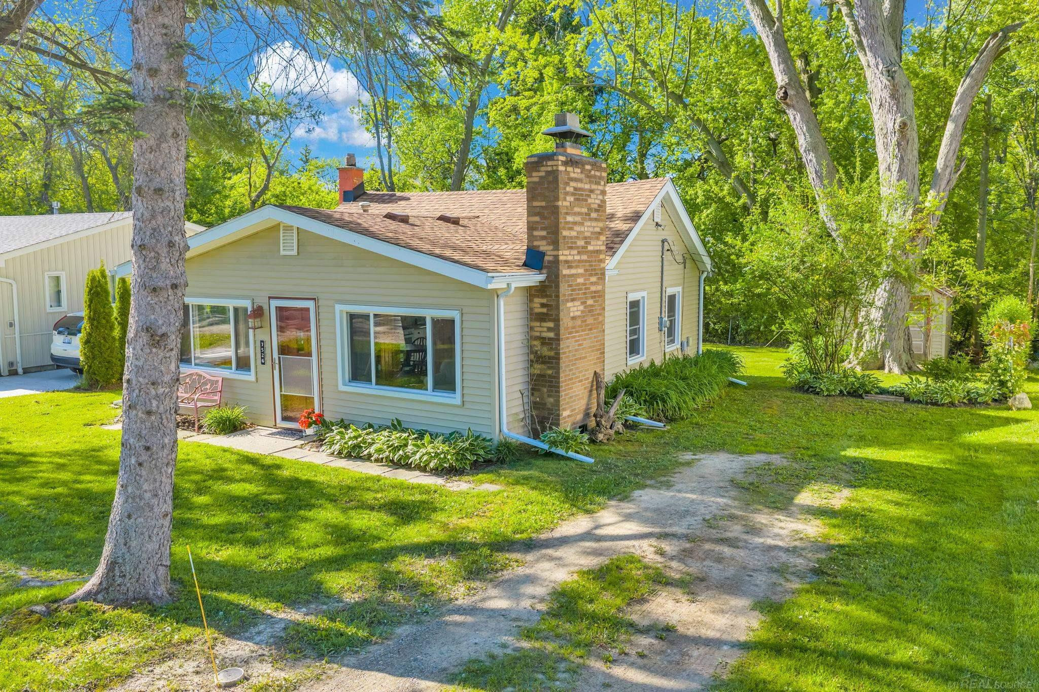 7526 Elmwood Road, Lexington, MI 48450 — Photo 3