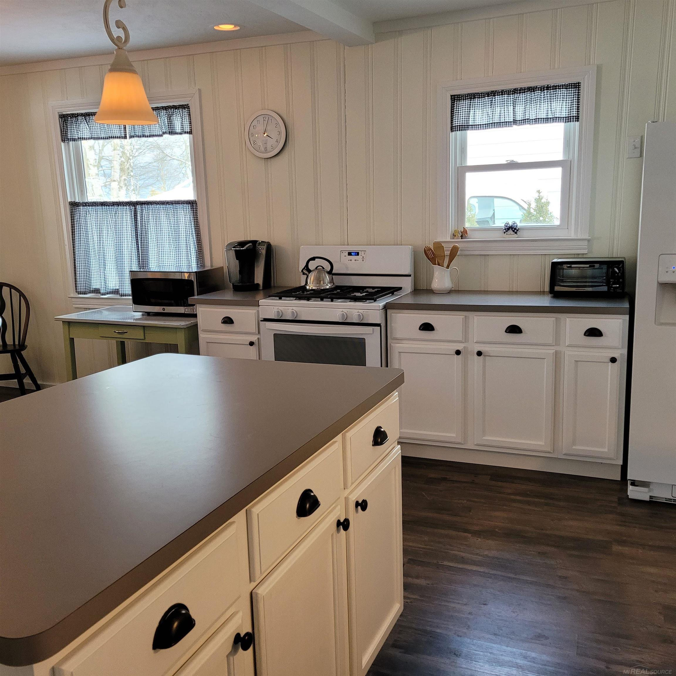 7526 Elmwood Road, Lexington, MI 48450 — Photo 12