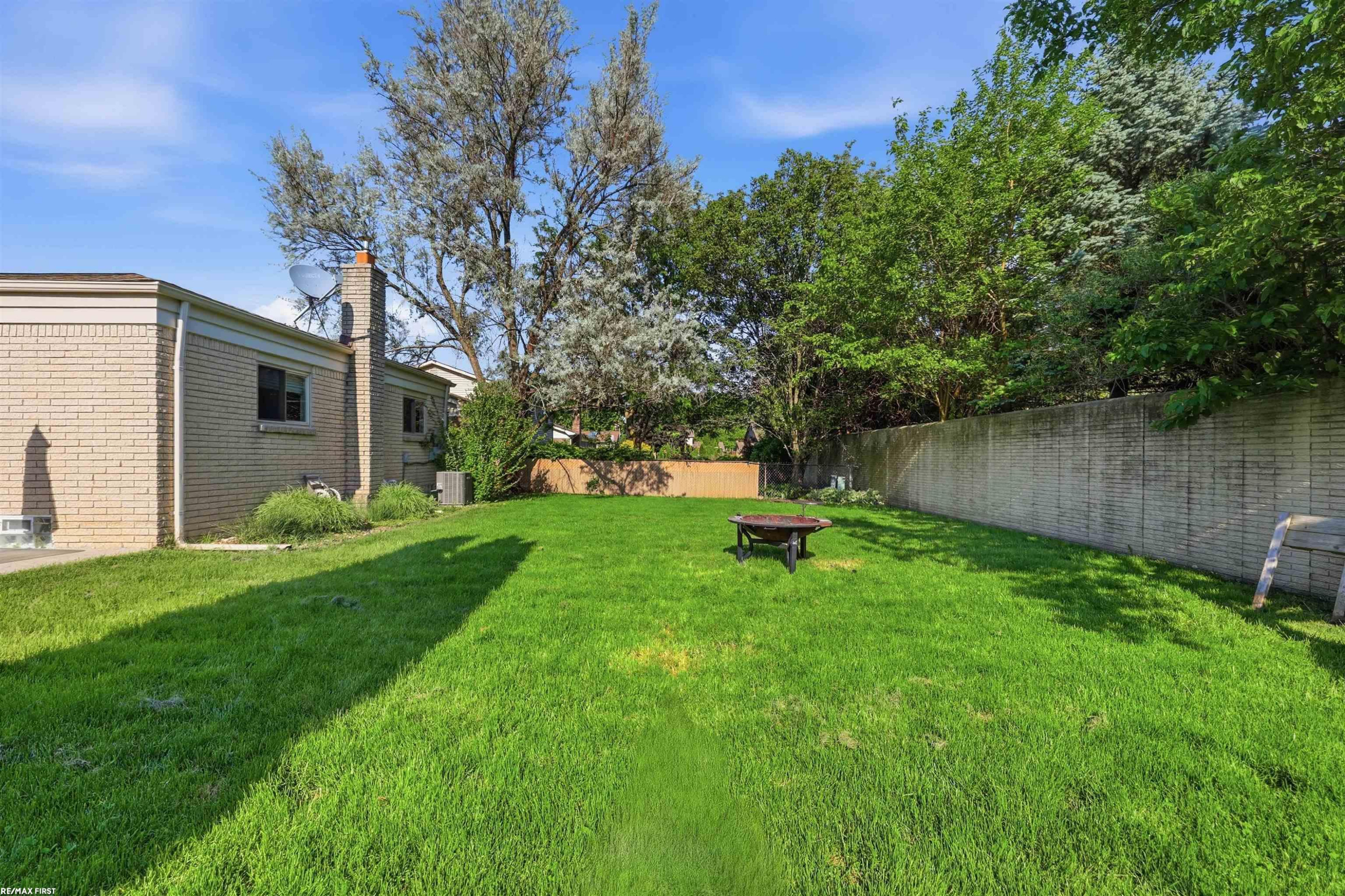 15366 Van Meter Drive, Macomb, MI 48044 — Photo 38