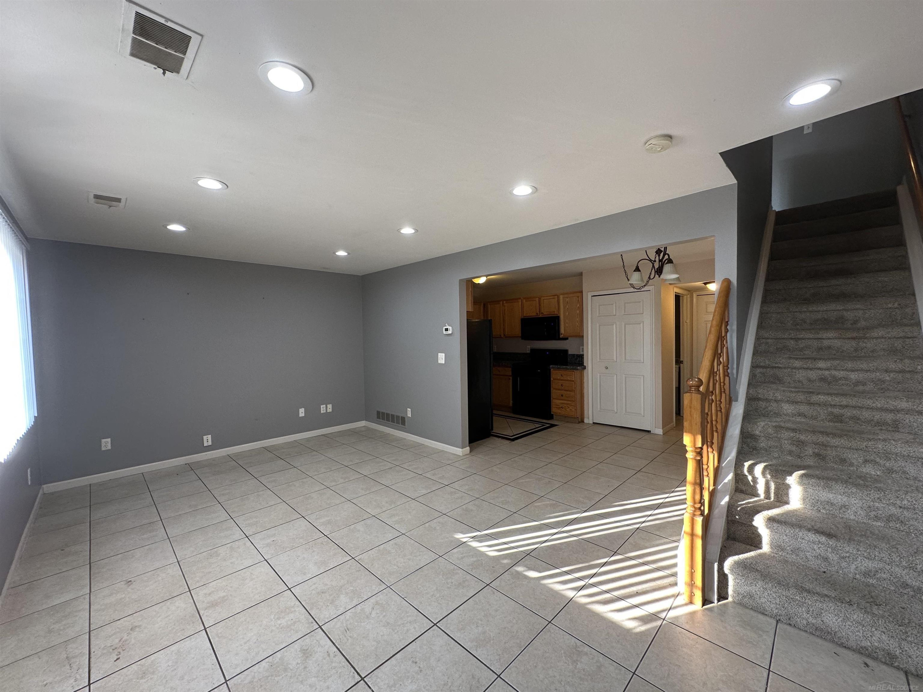 29728 Amy Lane, MI — Photo 4