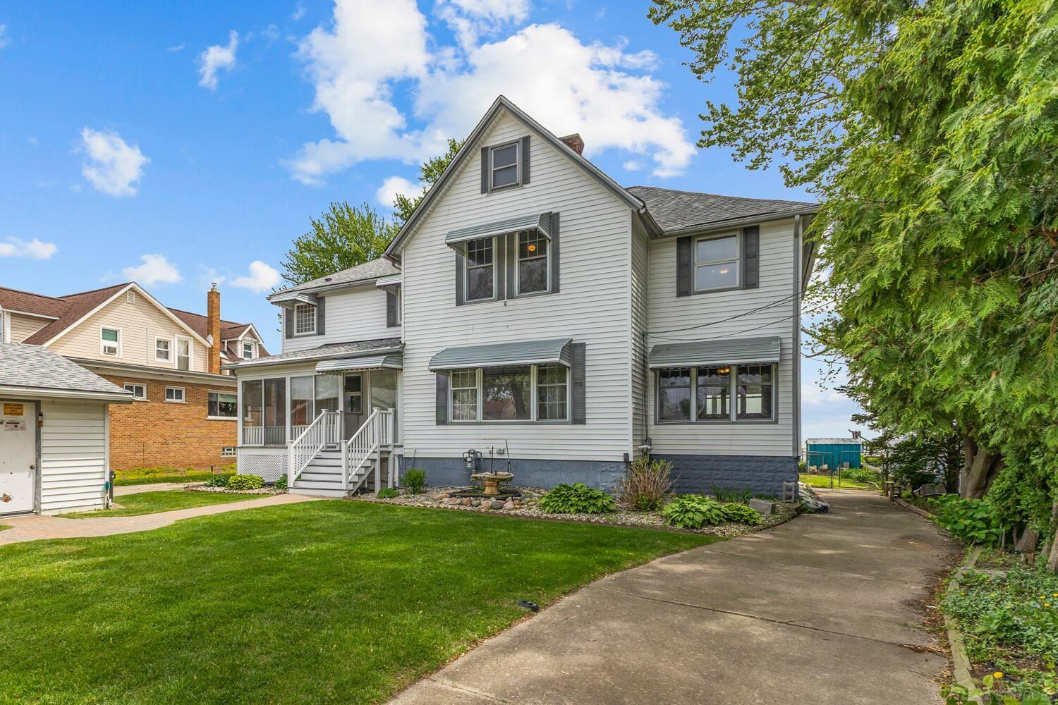 29000 Jefferson Avenue, Saint Clair Shores, MI 48081 — Photo 2
