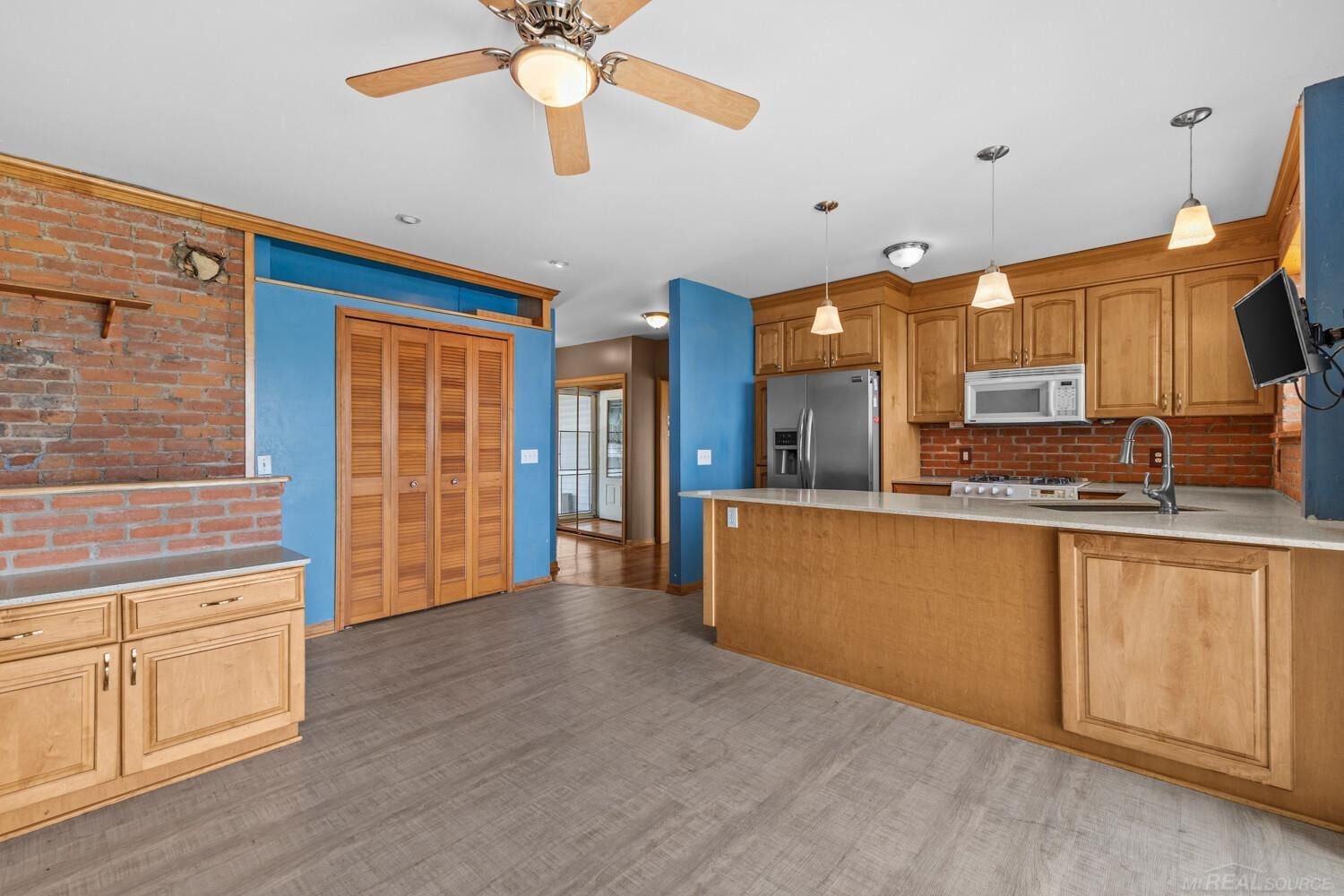29000 Jefferson Avenue, Saint Clair Shores, MI 48081 — Photo 10