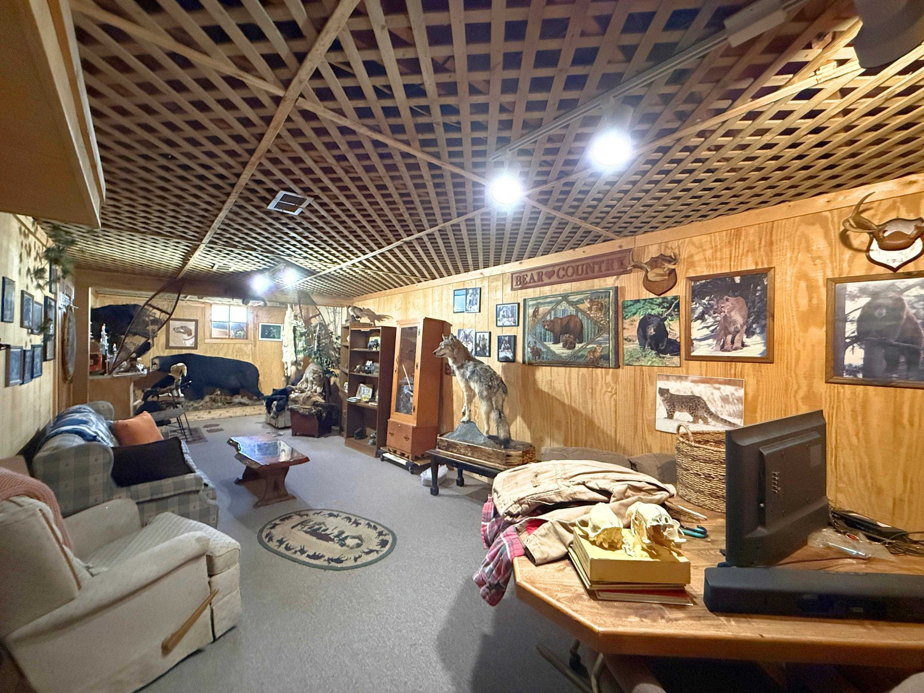 2083 Carrier Drive, Mount Morris, MI 48458 — Photo 30