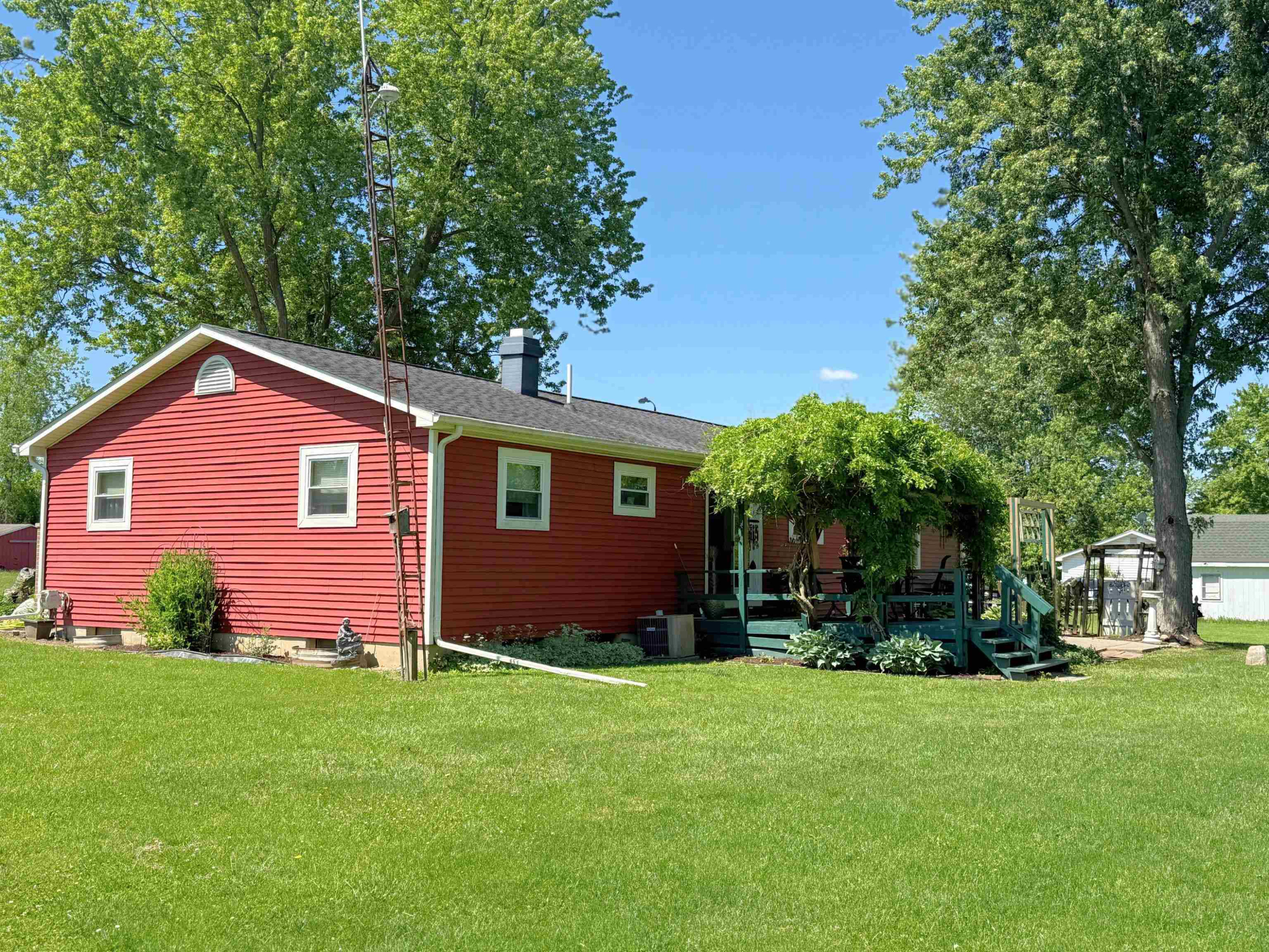 2083 Carrier Drive, Mount Morris, MI 48458 — Photo 33
