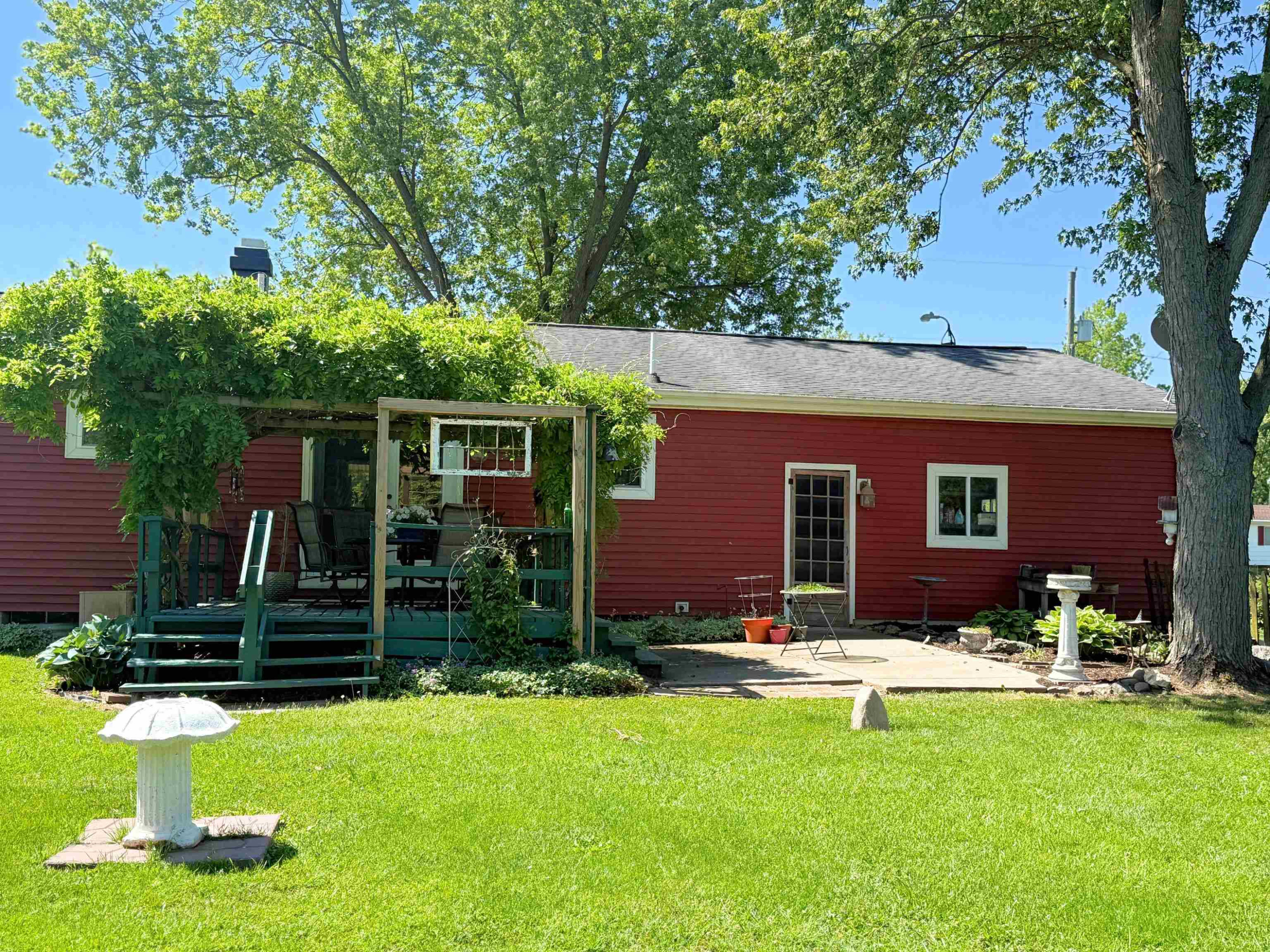 2083 Carrier Drive, Mount Morris, MI 48458 — Photo 34