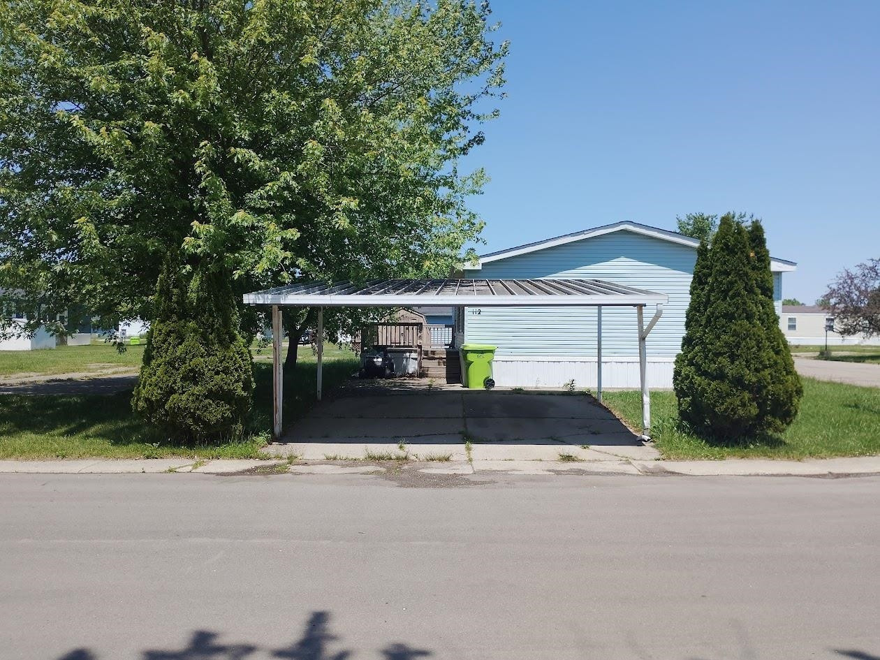 112 Rebellion Drive, Flint, MI 48507 — Photo 5