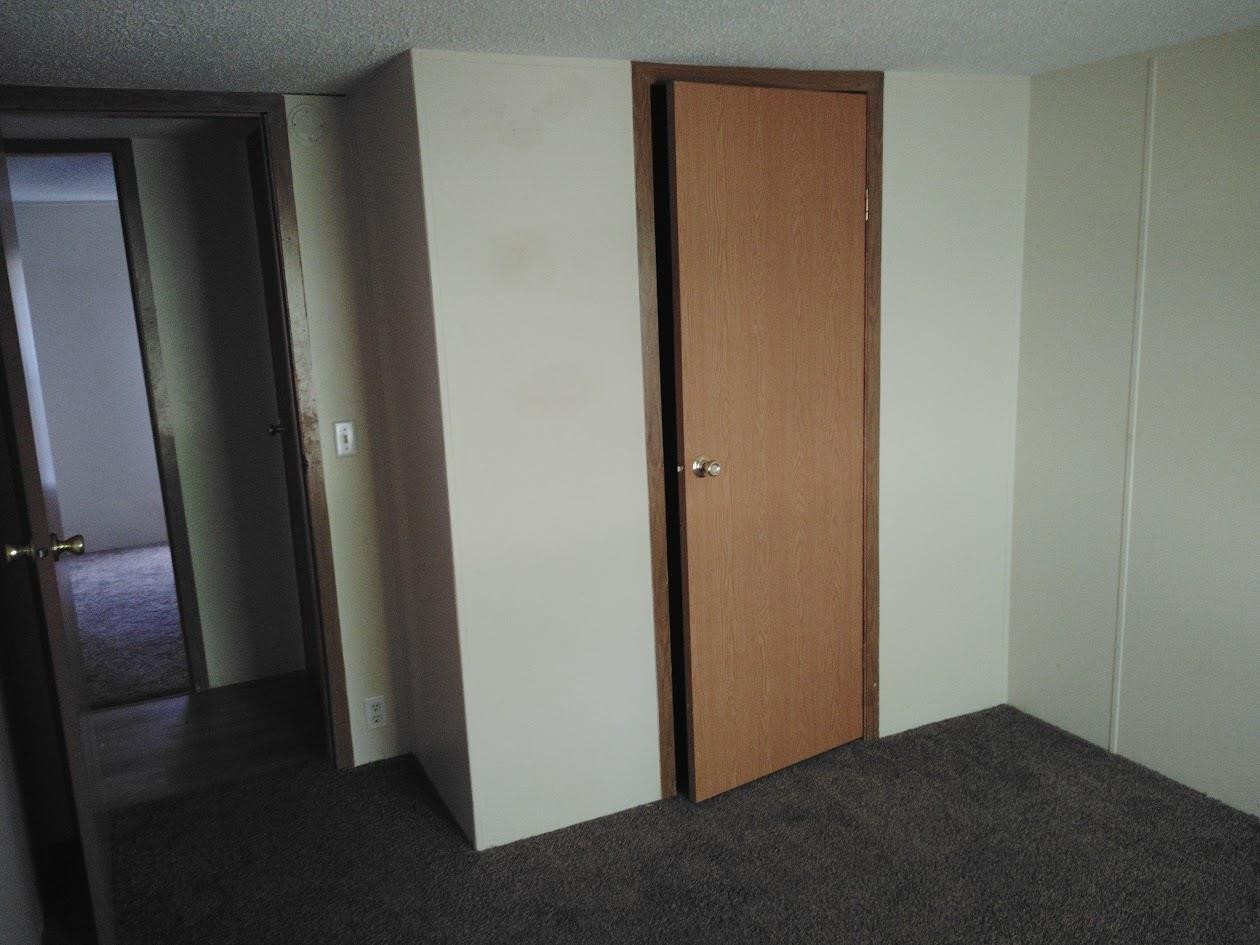112 Rebellion Drive, Flint, MI 48507 — Photo 8