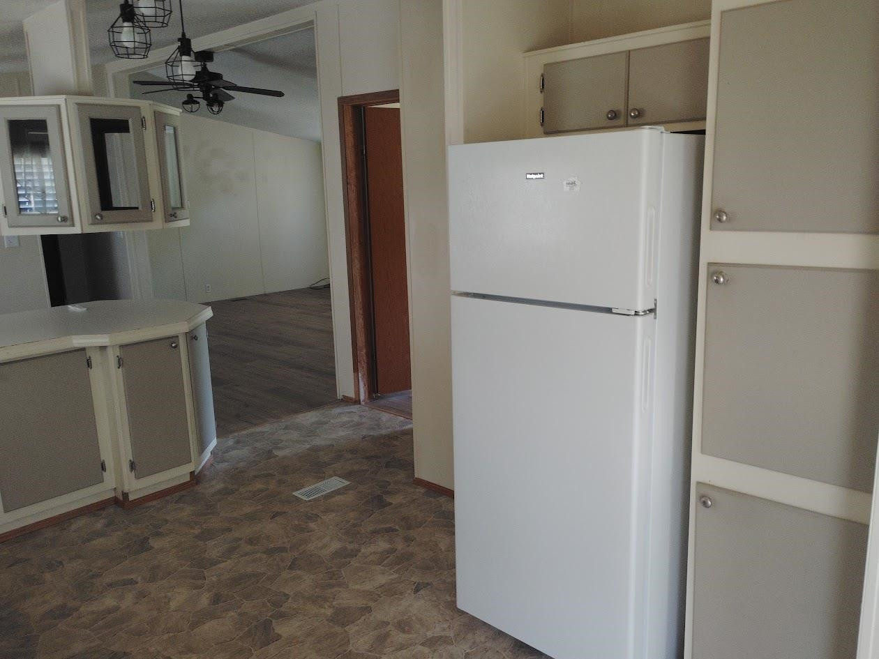 112 Rebellion Drive, Flint, MI 48507 — Photo 22