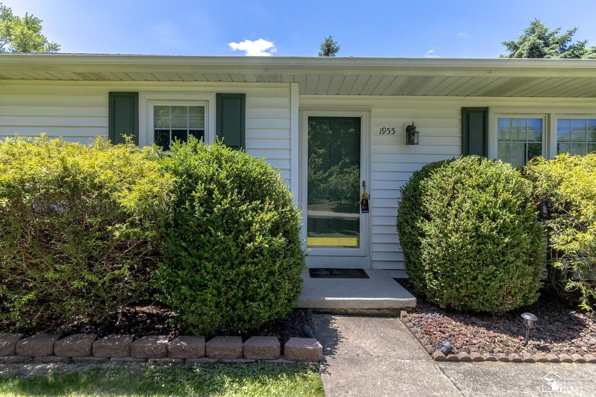 1955 Brookton Drive, Temperance, MI 48182 — Photo 2