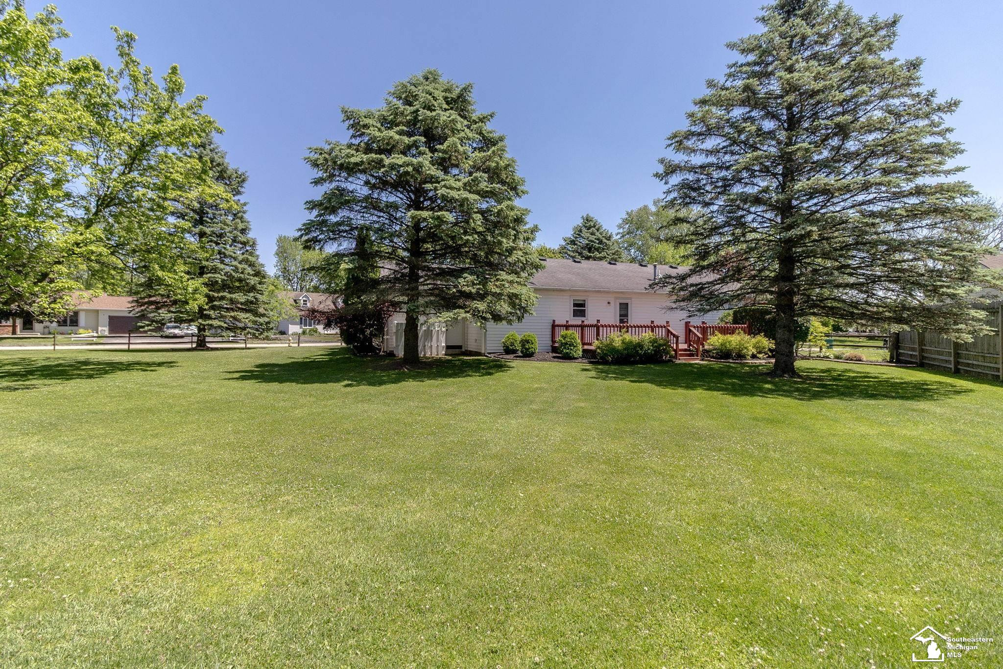 1955 Brookton Drive, Temperance, MI 48182 — Photo 29