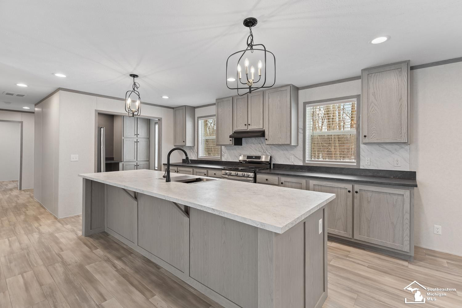 8575 N Rollin Hwy Highway, Addison, MI 49220 — Photo 4